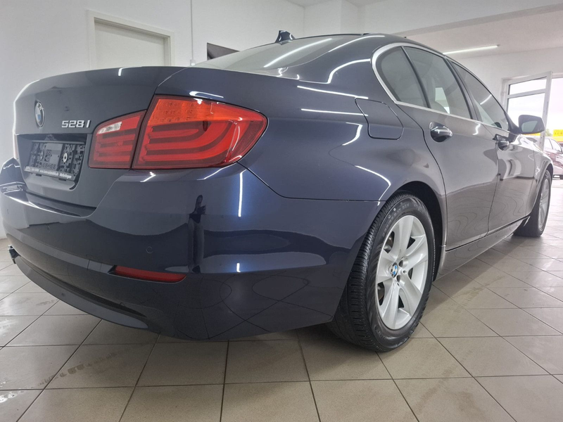 BMW 528 i*PDC*KAM*NAV*GEPFLEGT*6 ZYLINDER* — photo 12