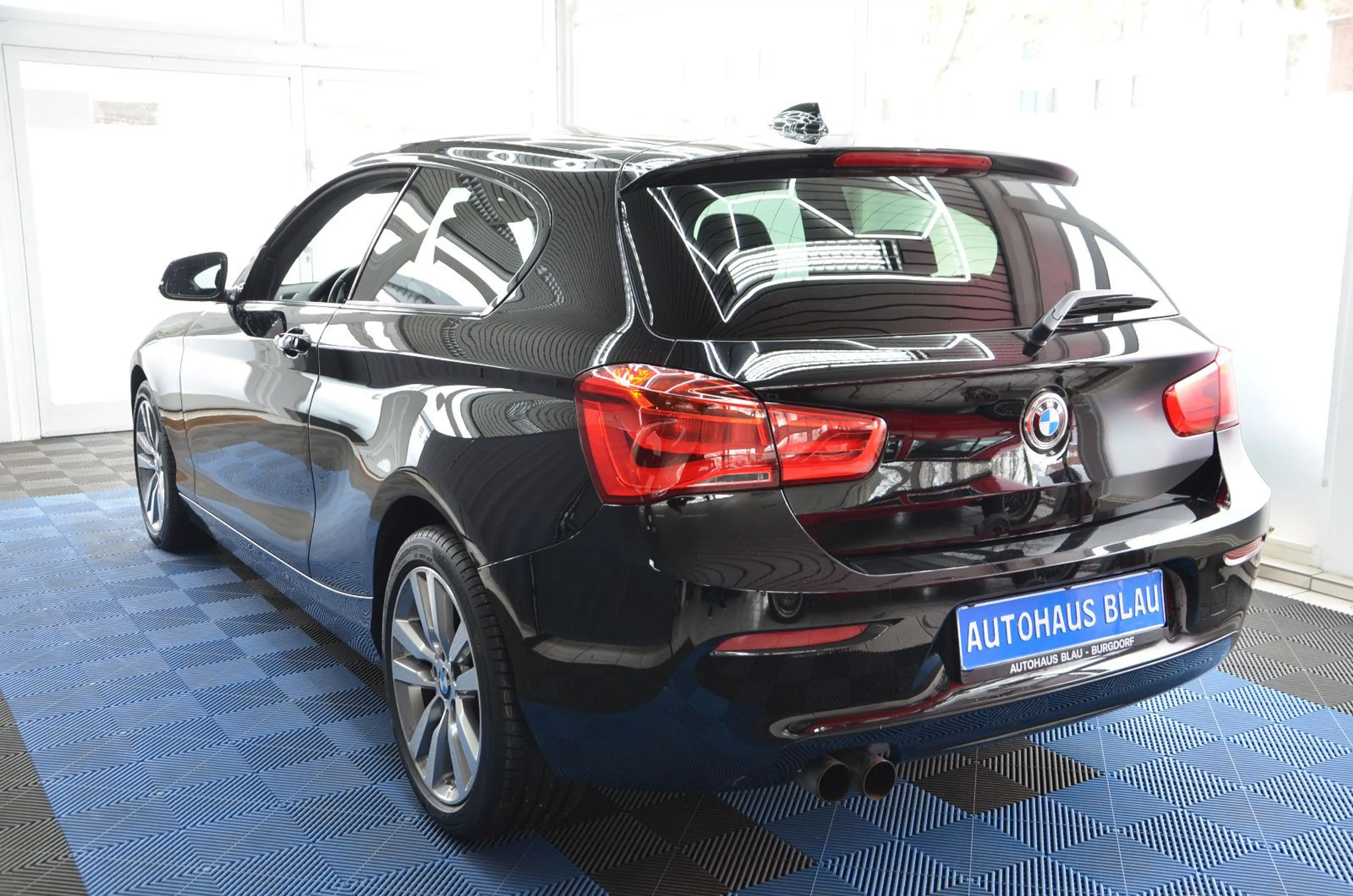 BMW 125 i *M SPORT*SPORTSITZE*1.HAND*6 GANG SCHALTER — photo 6