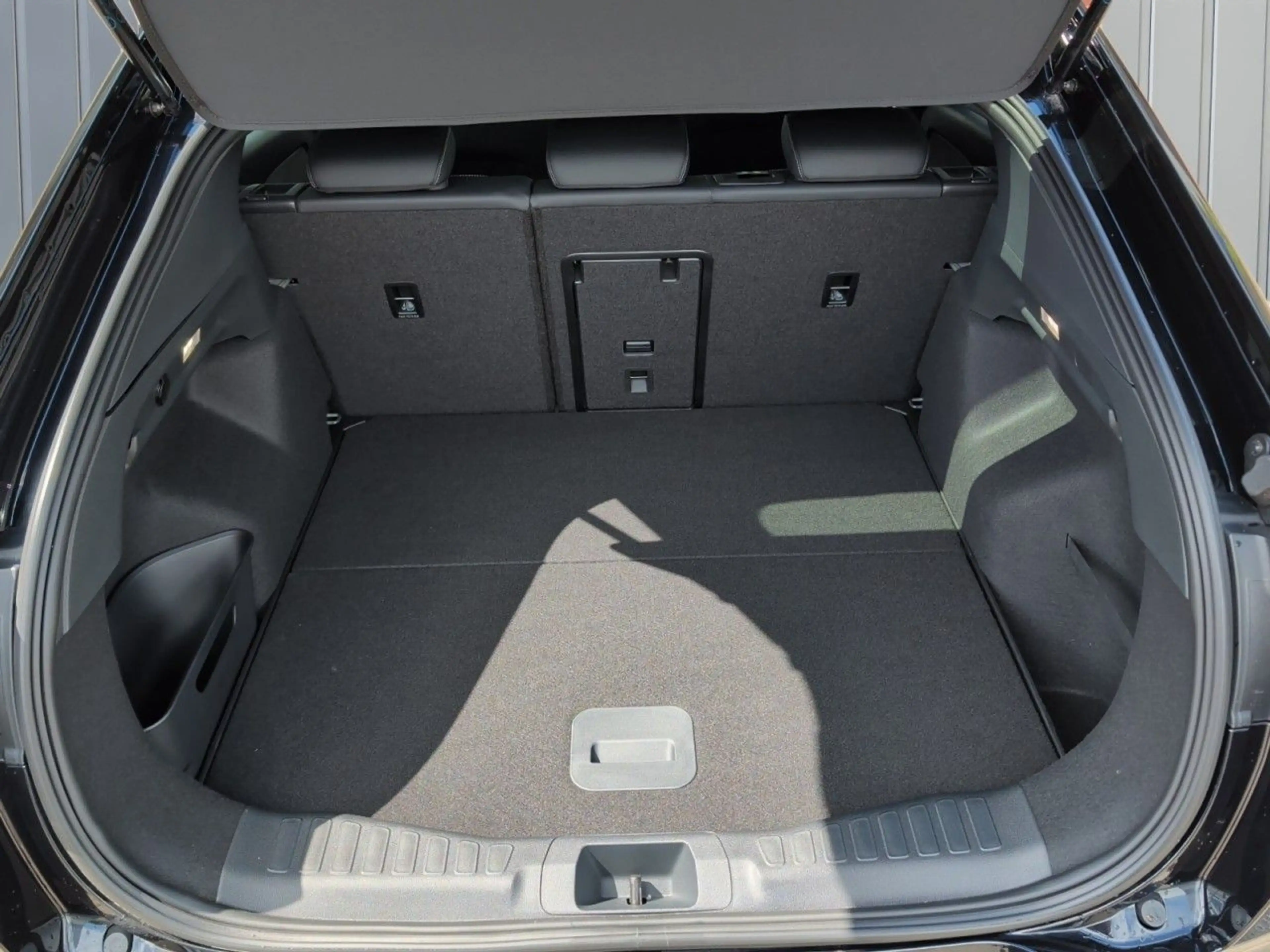 Ford Capri RWD Kamera+Navi+Massage-Sitz+ACC+KeyFree Klima — photo 6