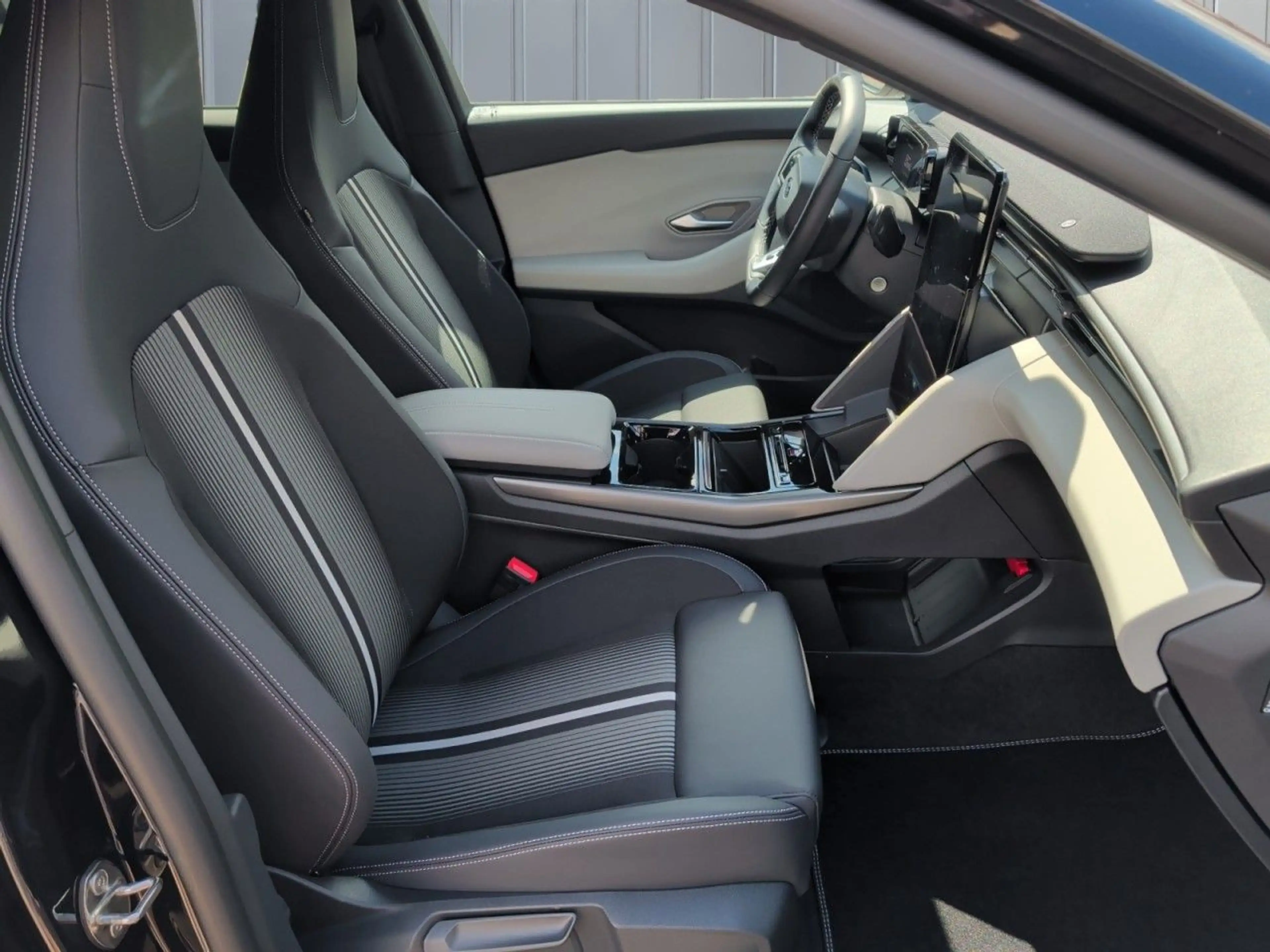 Ford Capri RWD Kamera+Navi+Massage-Sitz+ACC+KeyFree Klima — photo 12