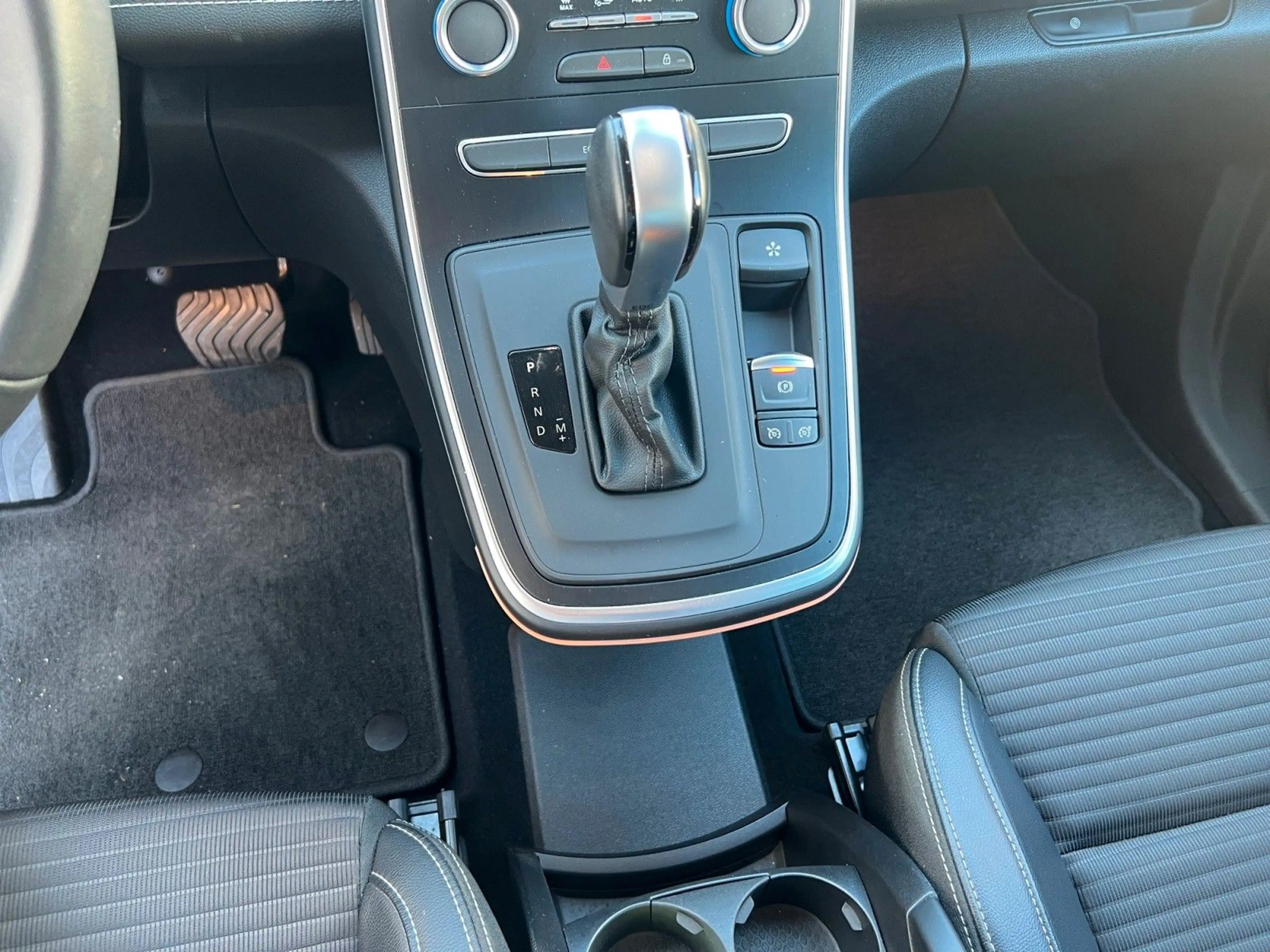 Renault Scenic IV Aut. LED KAM APP TEMP PARK KLIMA — photo 14