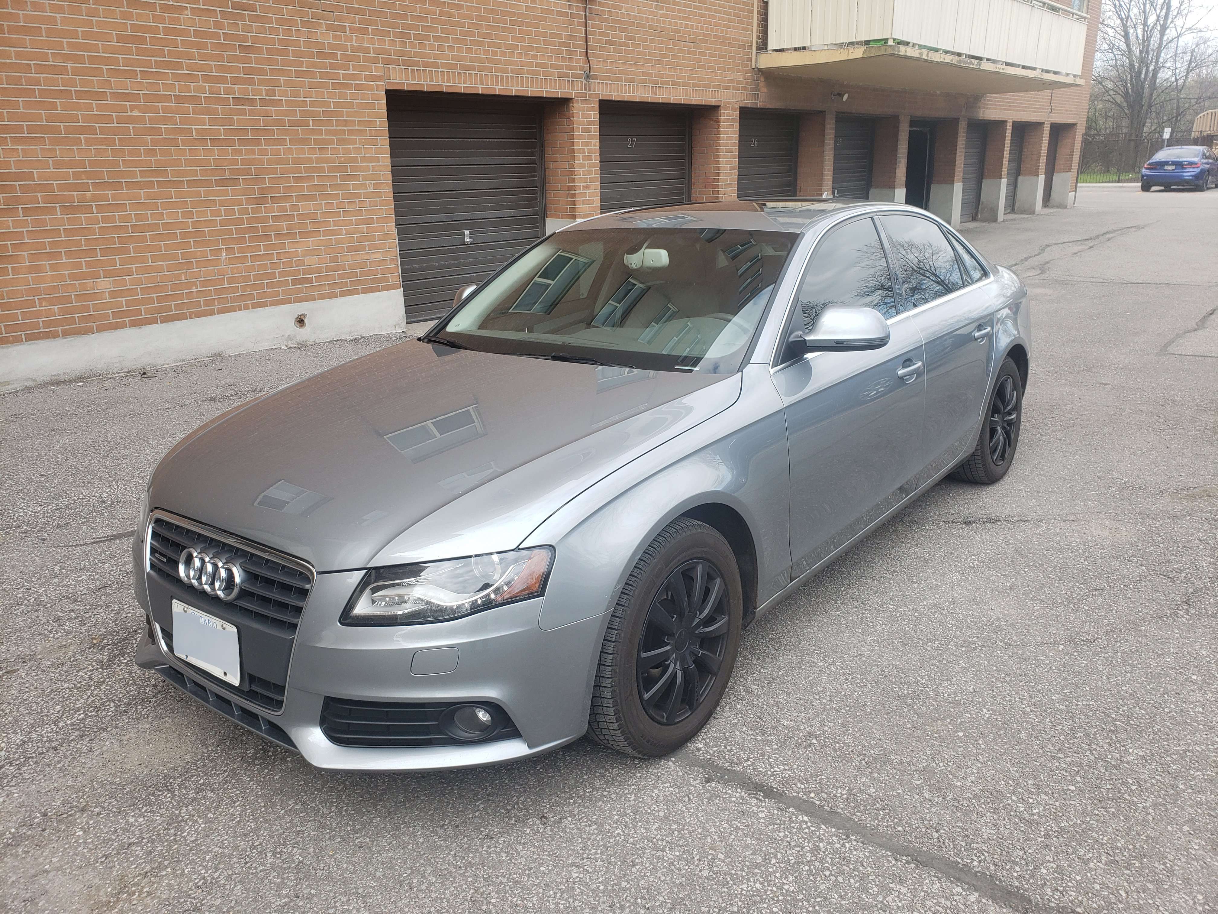 2009 Audi A4 Auto, Quattro, 2.0L Turbo AWD Sedan. thumb 7