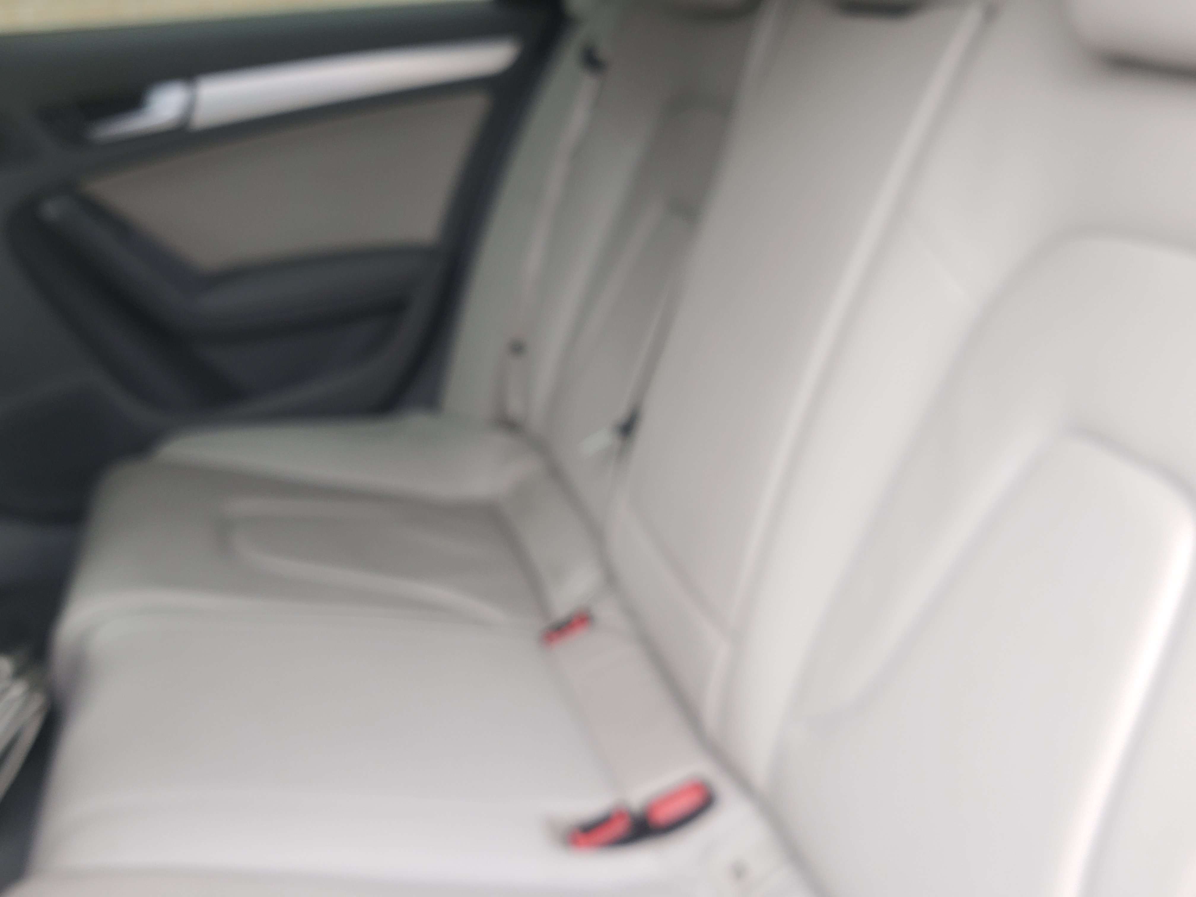 2009 Audi A4 Auto, Quattro, 2.0L Turbo AWD Sedan. thumb 14