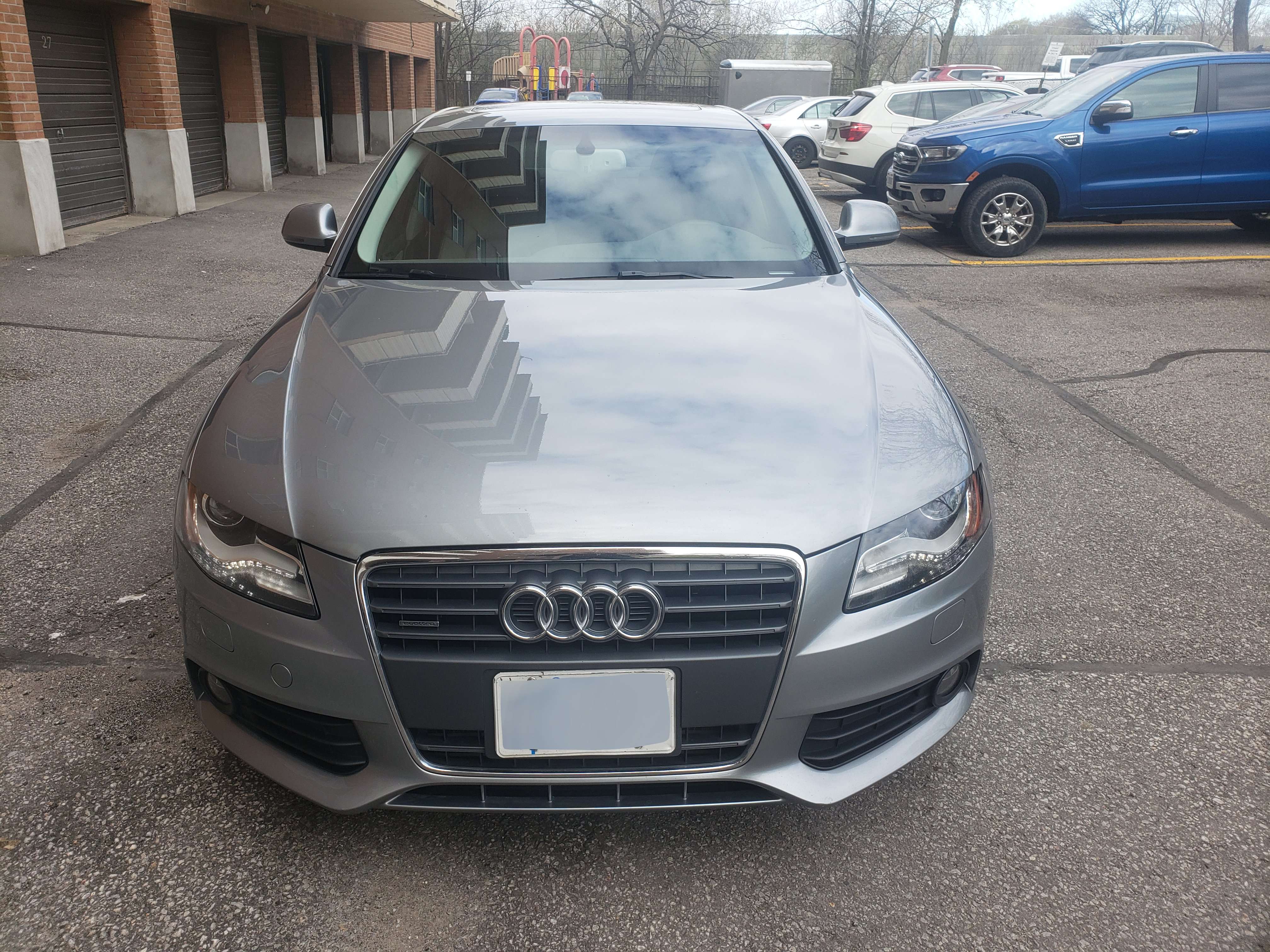 2009 Audi A4 Auto, Quattro, 2.0L Turbo AWD Sedan. thumb 8