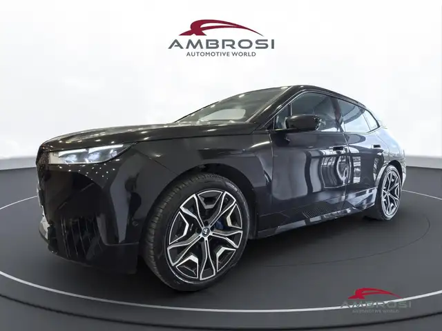 BMW iX xDrive40 Pacchetto Sportivo Edition Signature