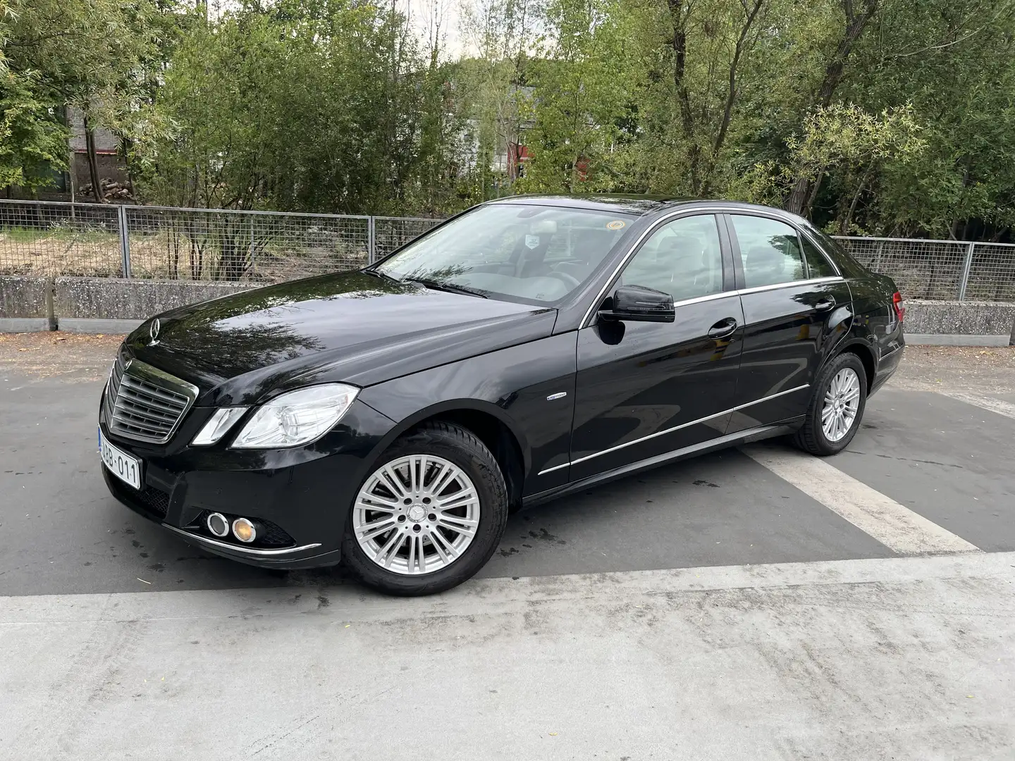 Mercedes-Benz E 300 CDI BE Elegance diplomat cars - 1