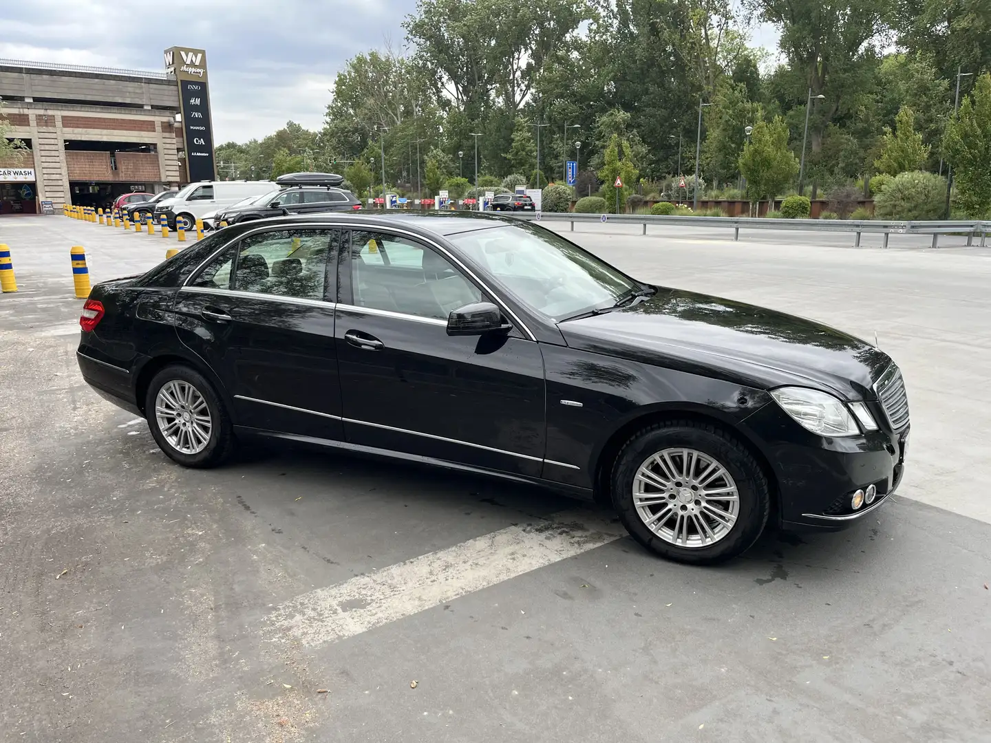 Mercedes-Benz E 300 CDI BE Elegance diplomat cars - 2