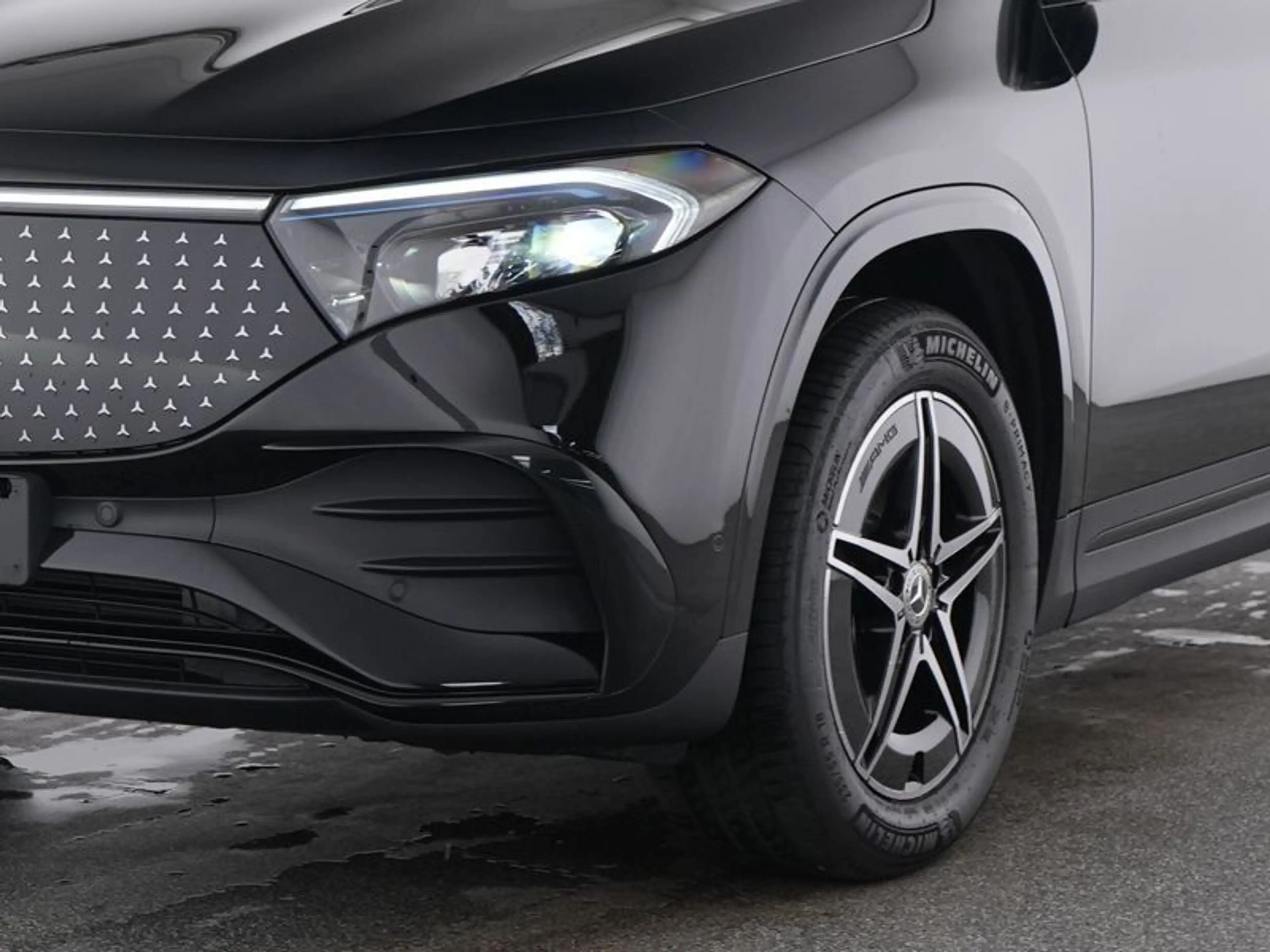 Mercedes-Benz EQA 250+ AMG-ADVA+ NIGHT PANO FAP 360° BURMESTER — photo 3
