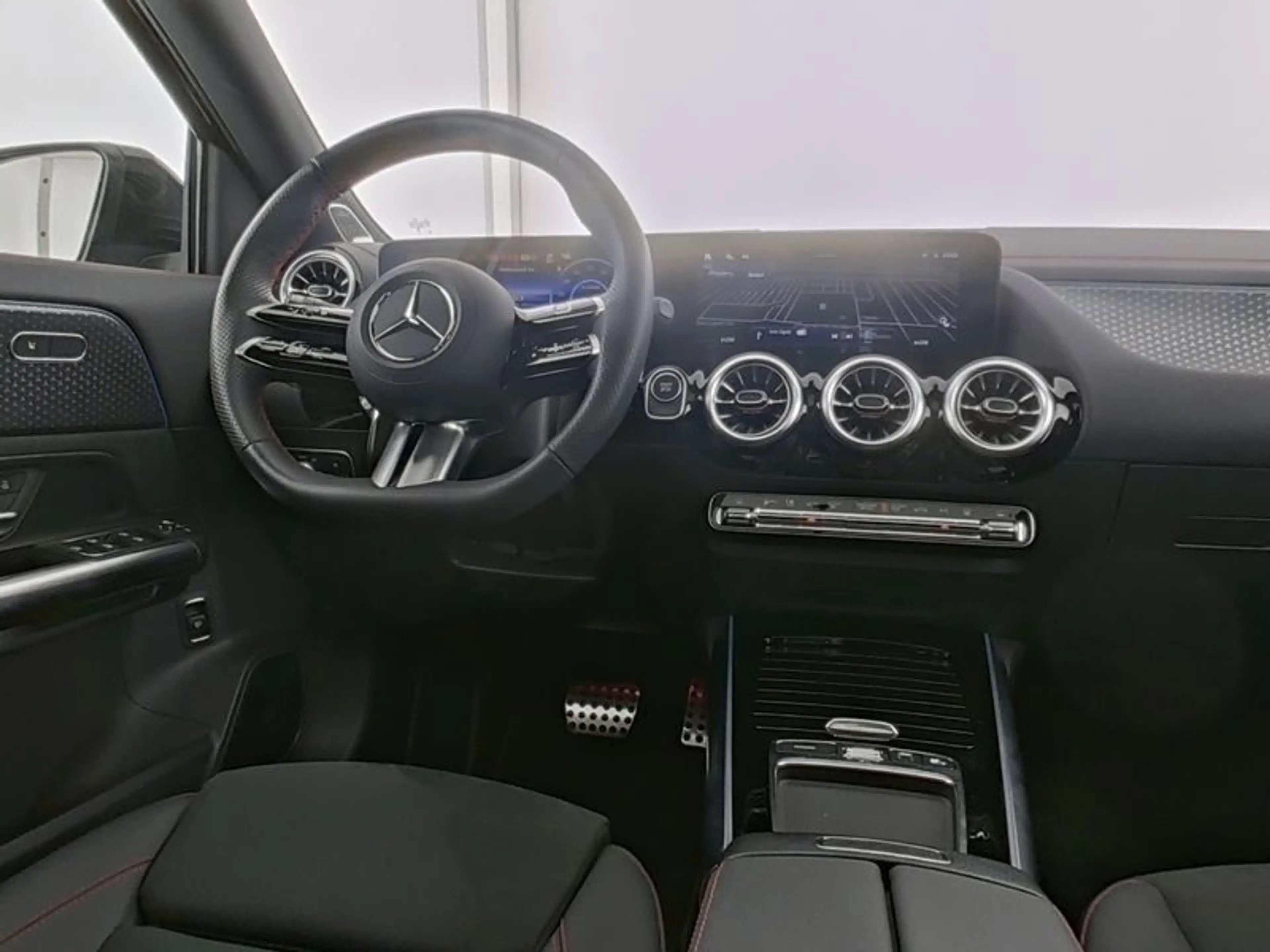 Mercedes-Benz EQA 250+ AMG-ADVA+ NIGHT PANO FAP 360° BURMESTER — photo 8
