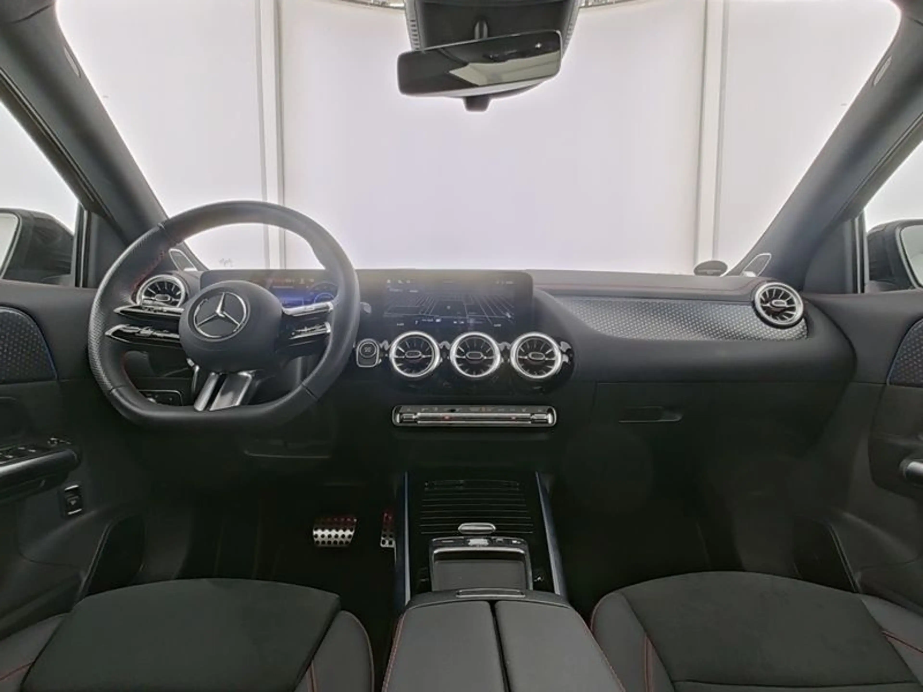 Mercedes-Benz EQA 250+ AMG-ADVA+ NIGHT PANO FAP 360° BURMESTER — photo 9