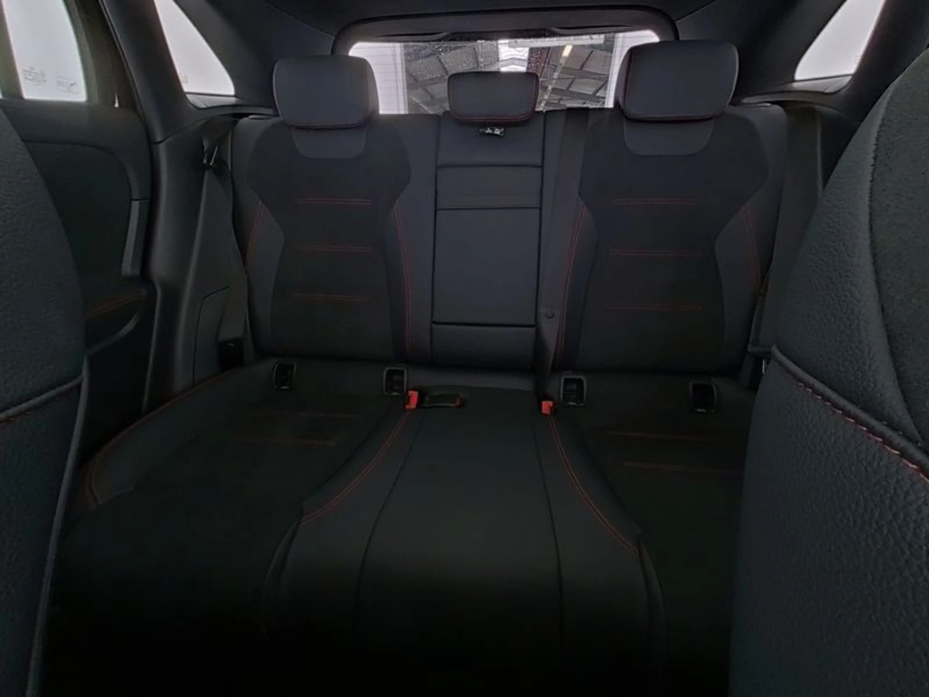 Mercedes-Benz EQA 250+ AMG-ADVA+ NIGHT PANO FAP 360° BURMESTER — photo 10