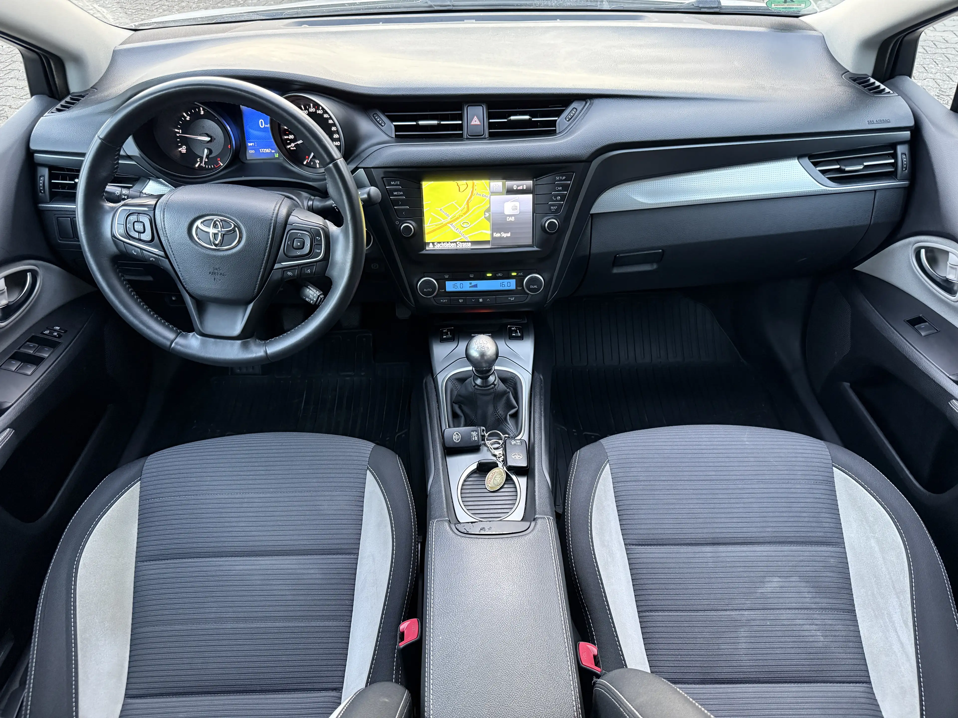 Toyota Avensis Touring Sports 2.0 D-4D Edition-S*NAVI*XENON*KLIMA*TEMPOMAT*CAM*BRC*ALU — photo 9