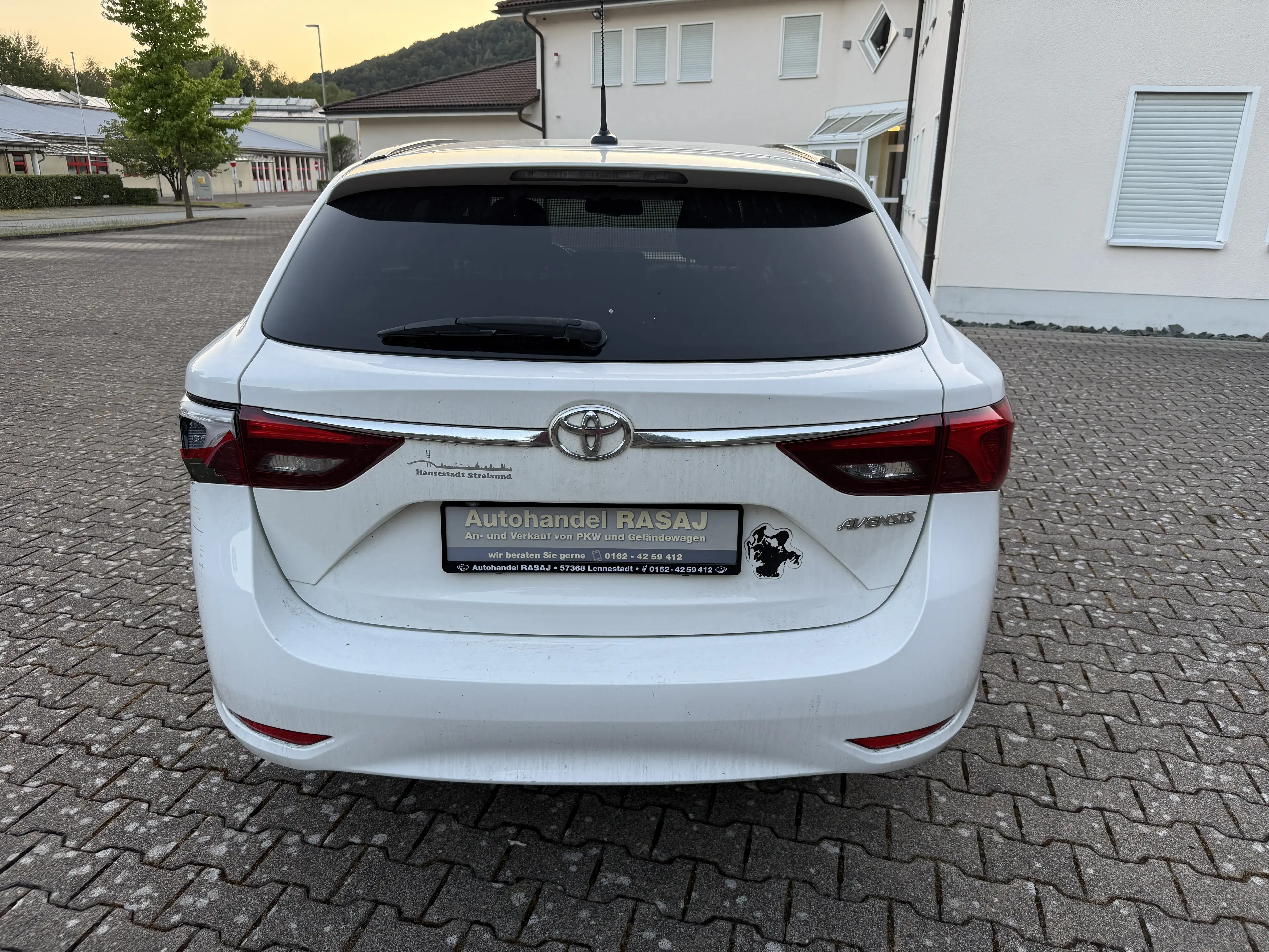 Toyota Avensis Touring Sports 2.0 D-4D Edition-S*NAVI*XENON*KLIMA*TEMPOMAT*CAM*BRC*ALU — photo 5