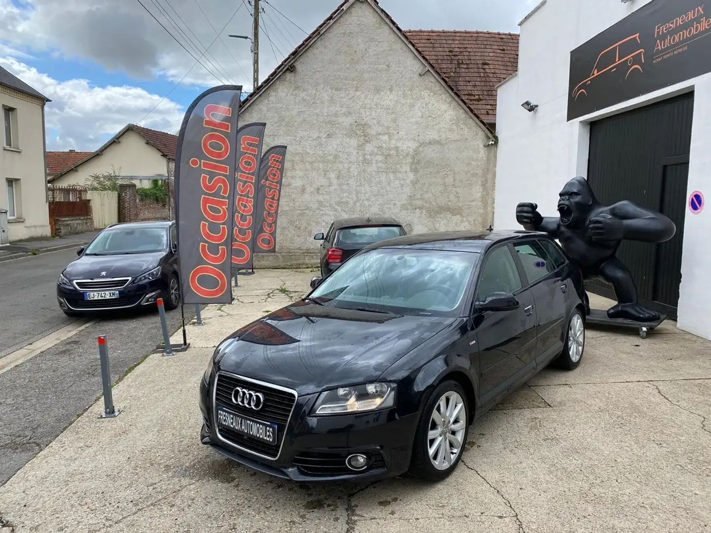 Audi A3 II (2) SPORTBACK 1.6 TDI 105 S LINE ANNEE 2012 Noir - 1
