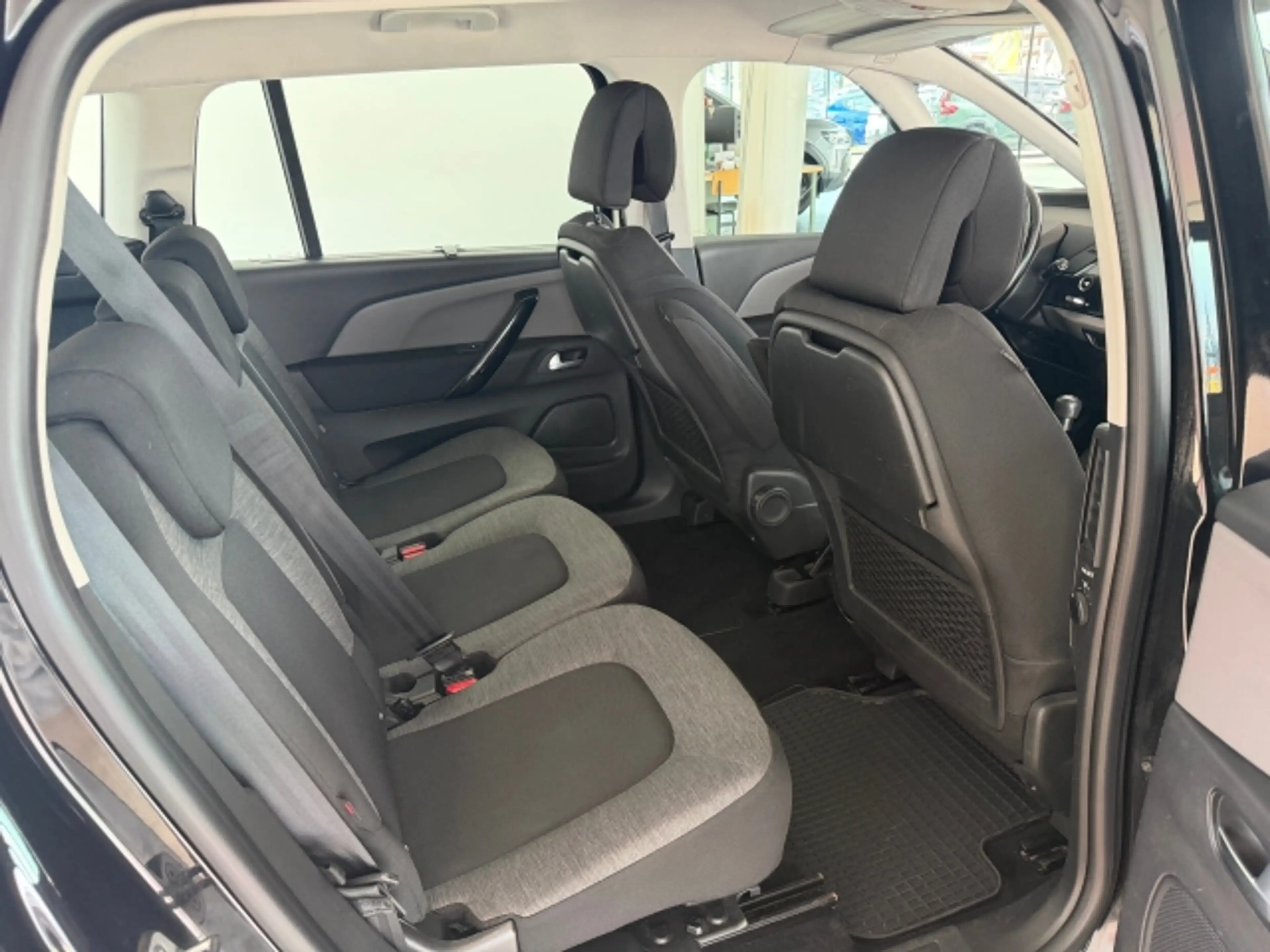Citroen C4 Picasso CitroenC4 Picasso1,2 — photo 9