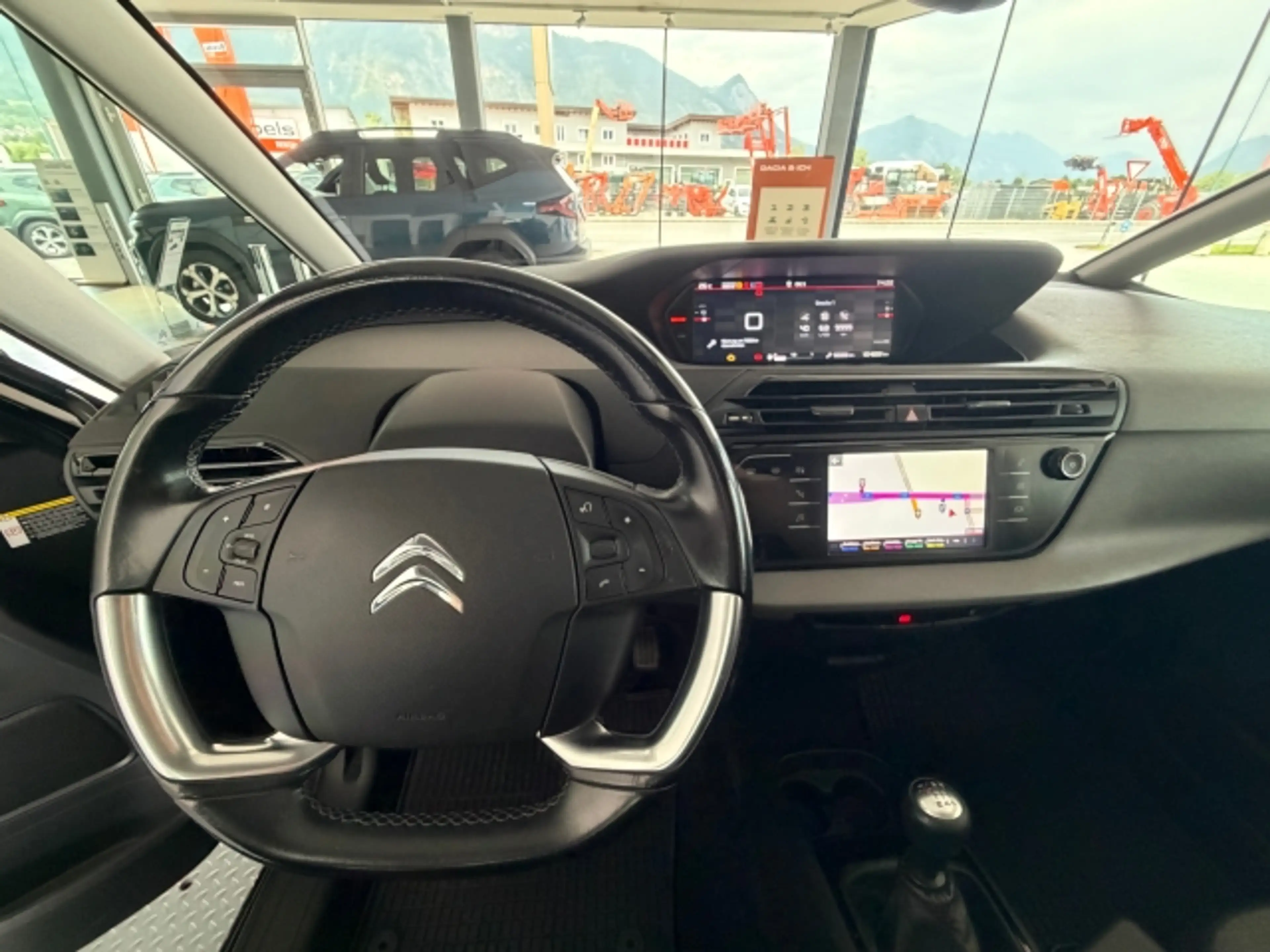 Citroen C4 Picasso CitroenC4 Picasso1,2 — photo 11