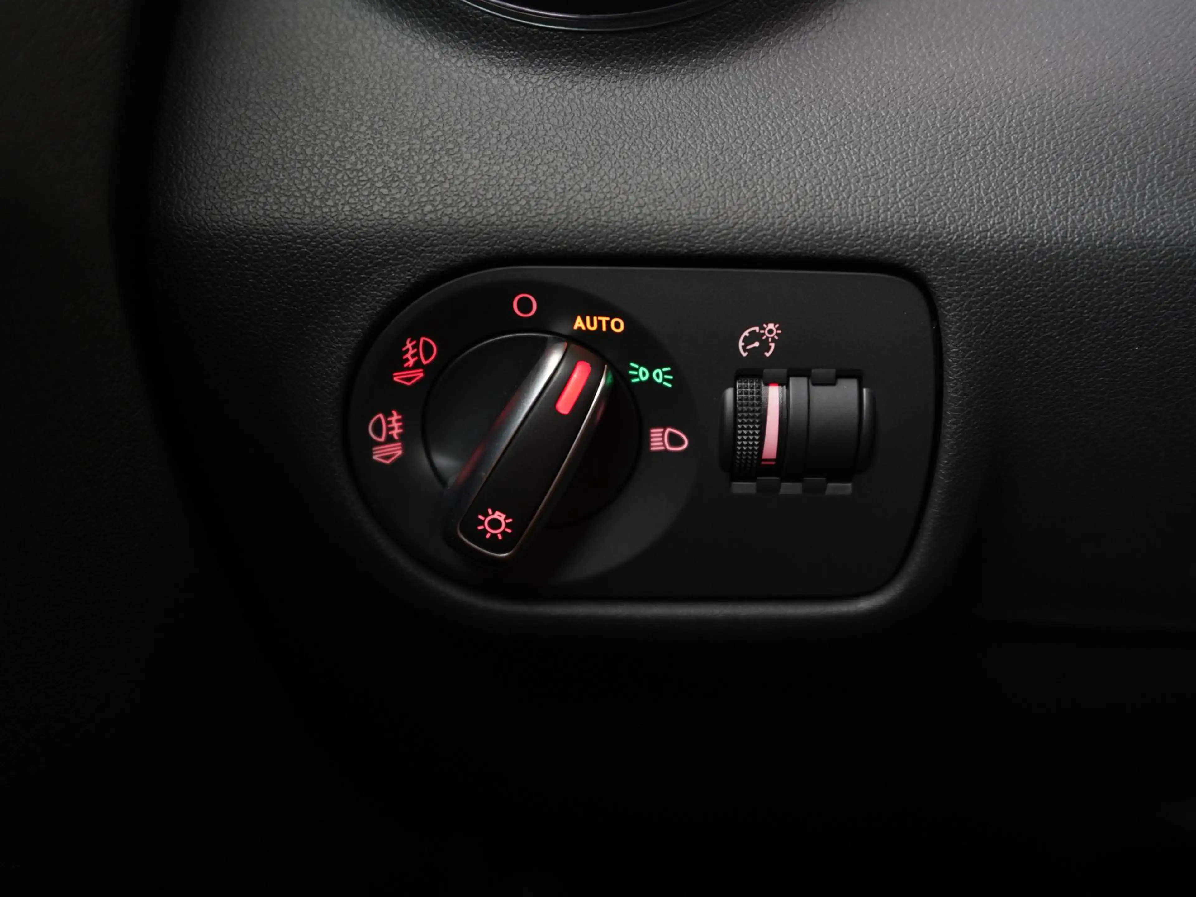 Audi A1 Sportback 1.4 TFSI Advance Sport S line | Schuifda — photo 34