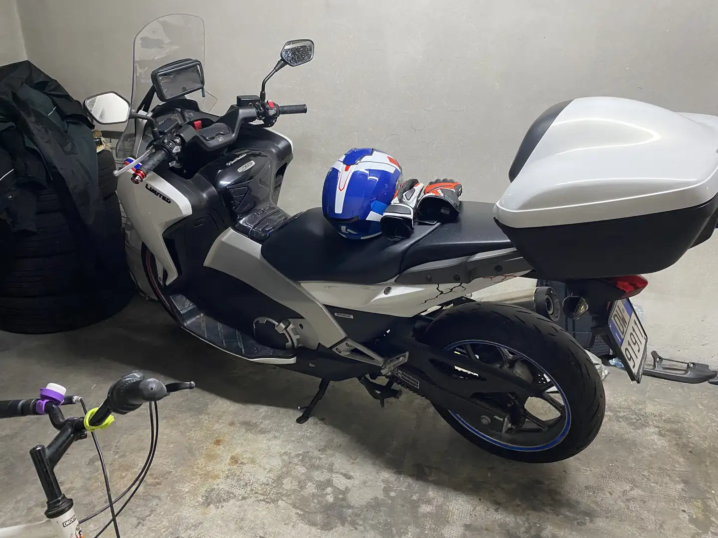 Honda Integra Turbo Sport - 1