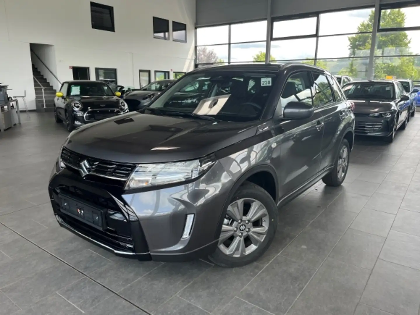 Suzuki Vitara 1.4 Comfort Navi LED Kamera ACC SitzHZG Keyless Kl Grau - 1