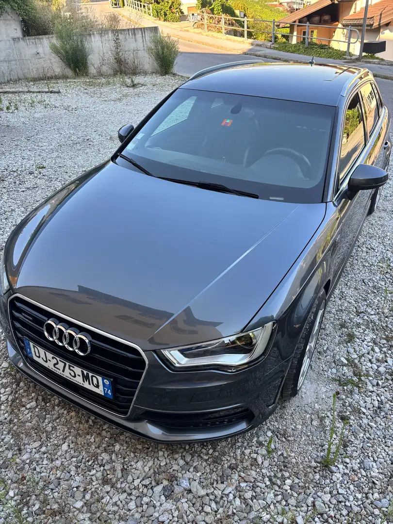 Audi A3 A3 SportBack 2.0 TDI 184 S Line Quattro STronic 6 Gris - 2