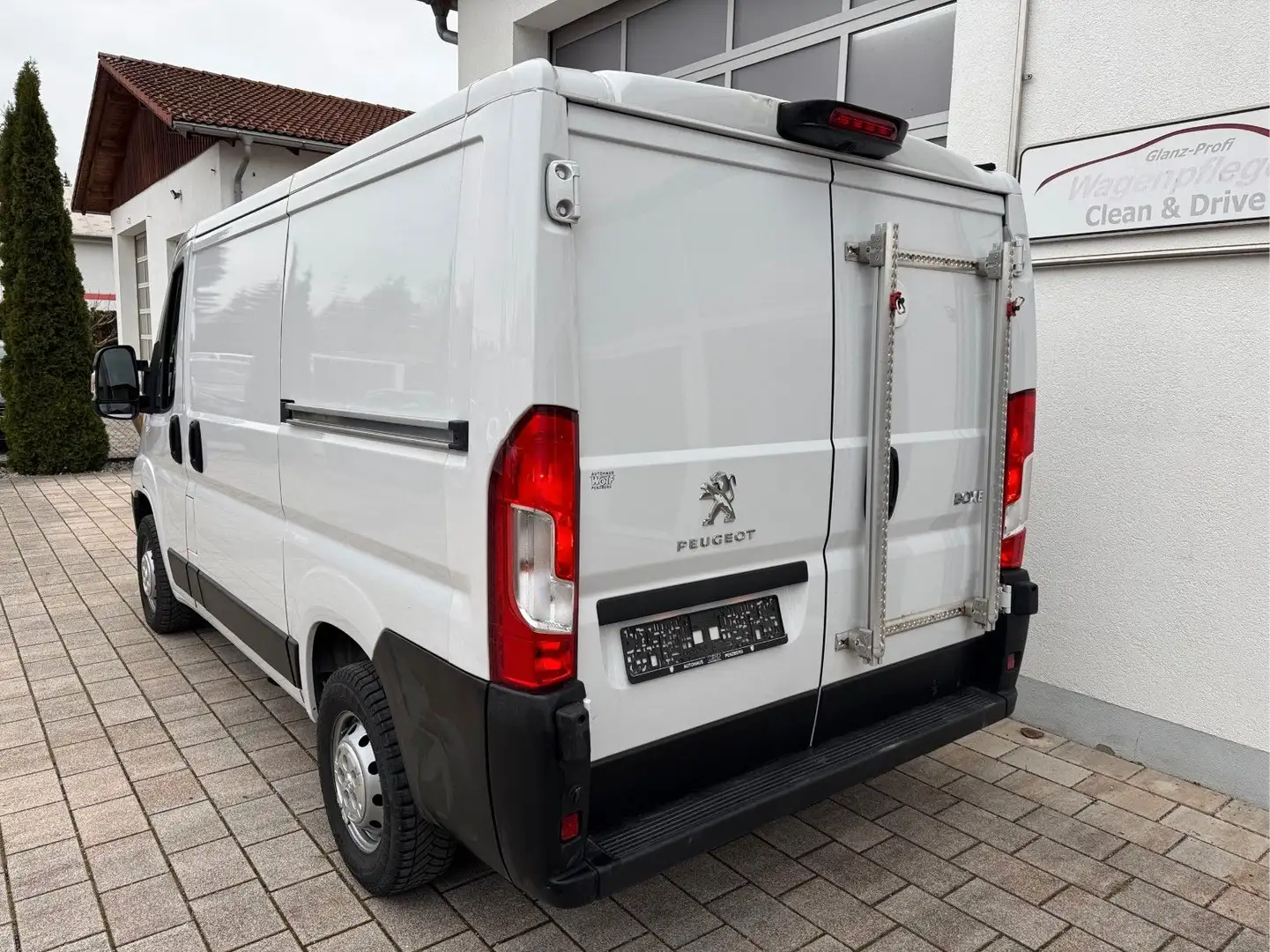 Peugeot Boxer L1H1 Premium HDI 120 wenig Km Weiß - 2