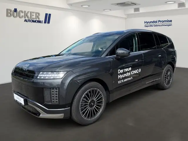 Hyundai IONIQ 9 110kWH 4WD Uniq 6 Sitzer Pano Relax Navi