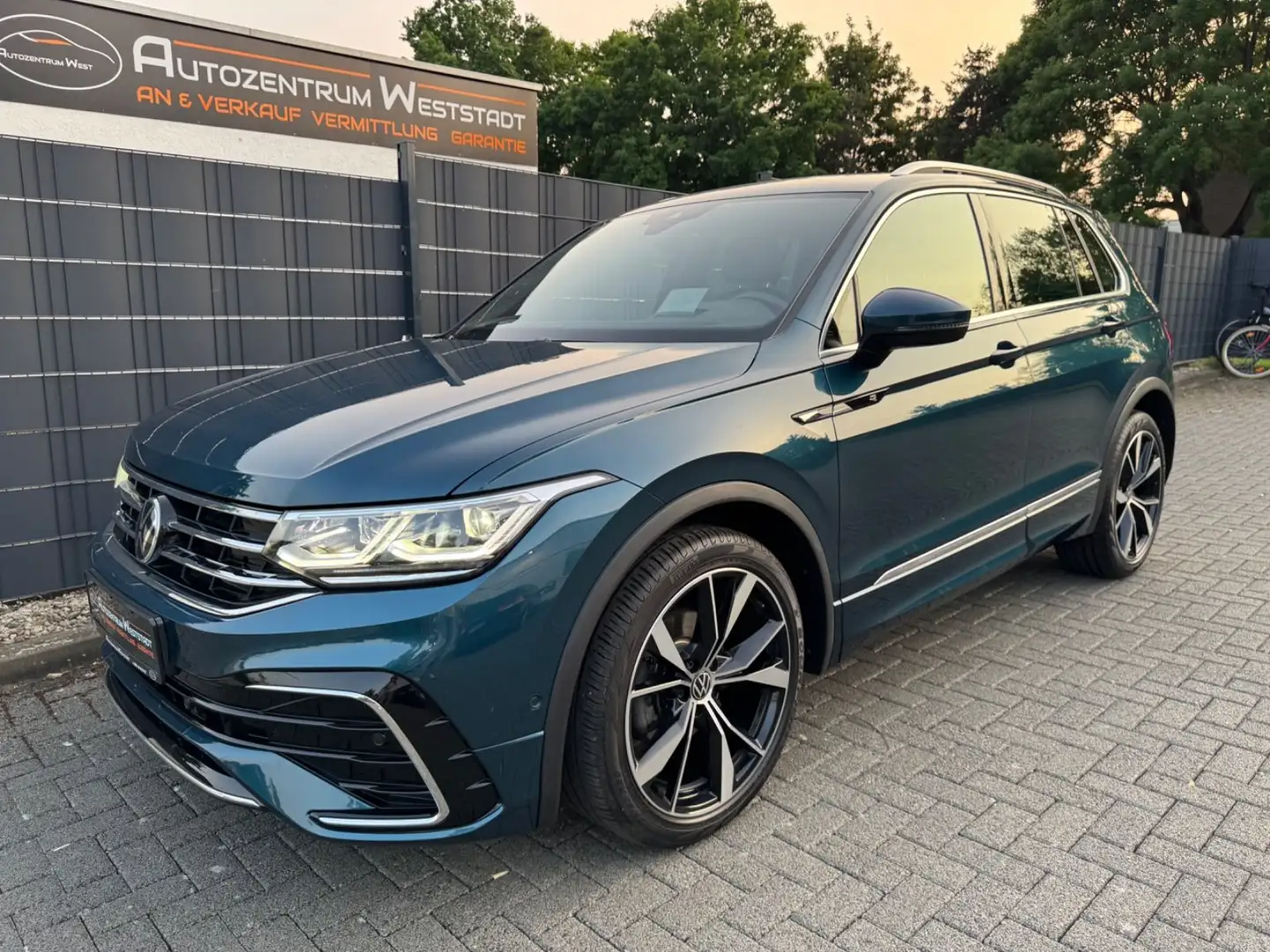 Volkswagen Tiguan R-Line, LED, AHK,Digitale Tacho,TOP Bleu - 1