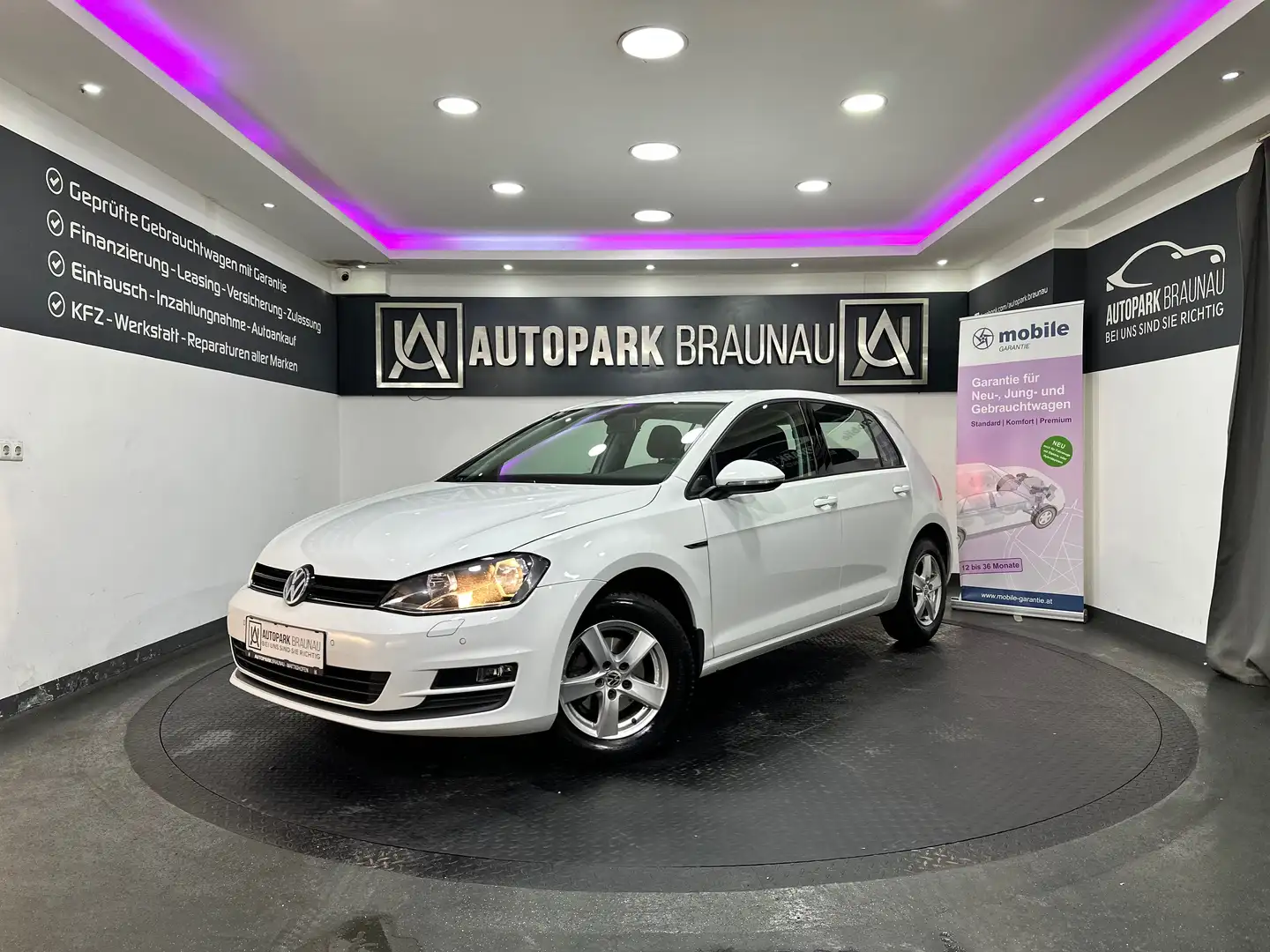 Volkswagen Golf VII 1,6 TDI Lounge BMT *1.BESITZ*PDC* Weiß - 1