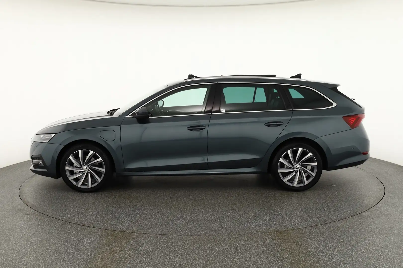 Skoda Octavia Combi 1.4 TSI iV DSG LED Pano Sitzluft Gris - 2