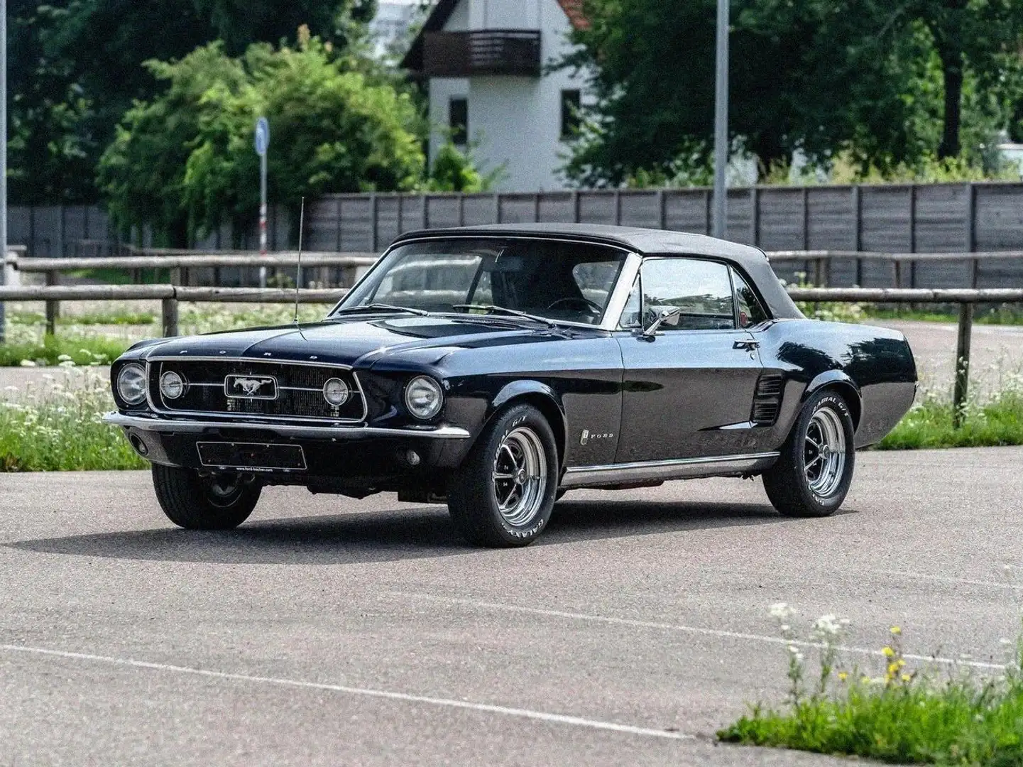 Ford Mustang Mustang T5 Blau - 2