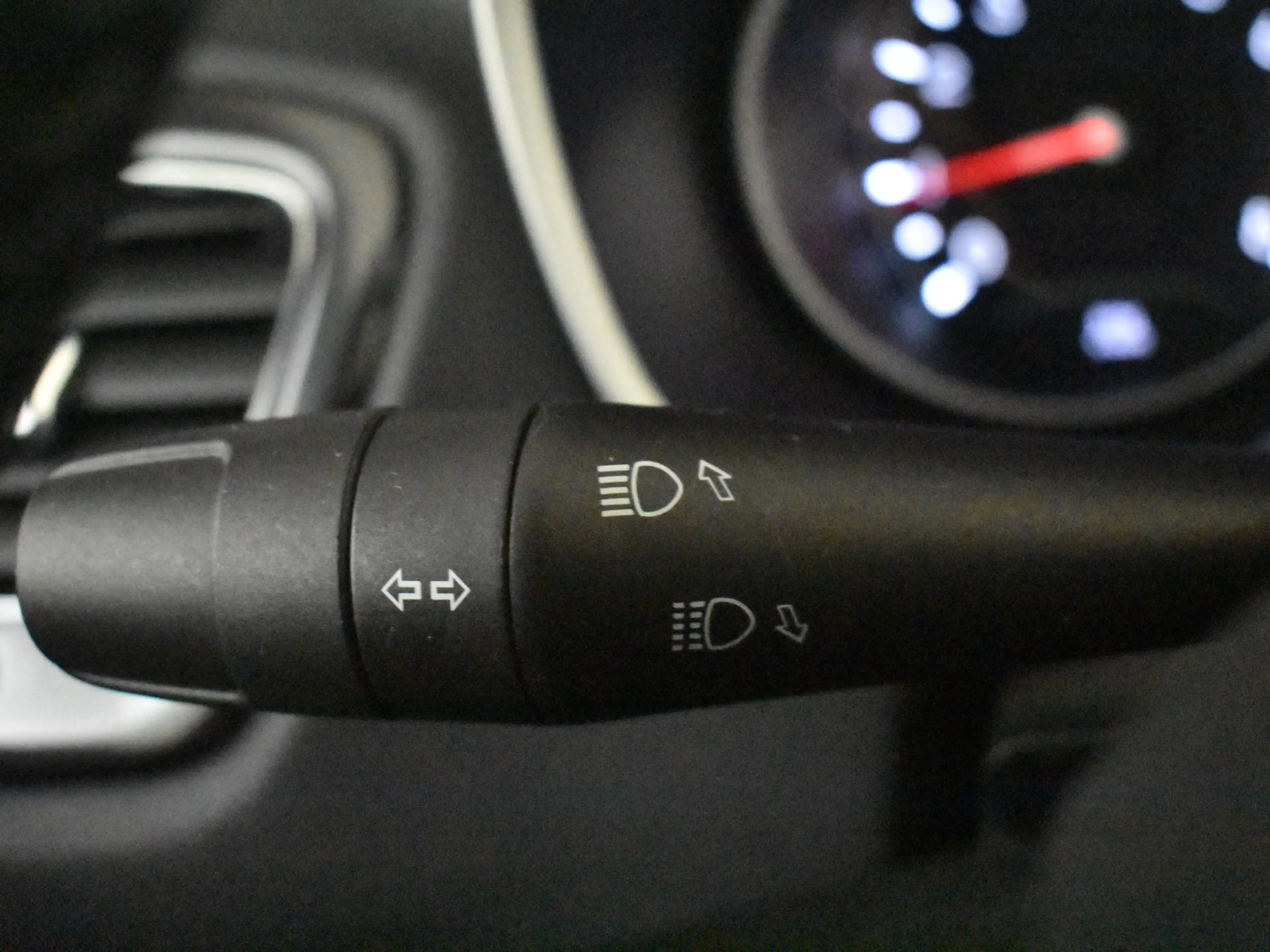 Jeep Compass 1.3T S l Leder l Elektr. Stoel verstelling l Stoel — photo 16