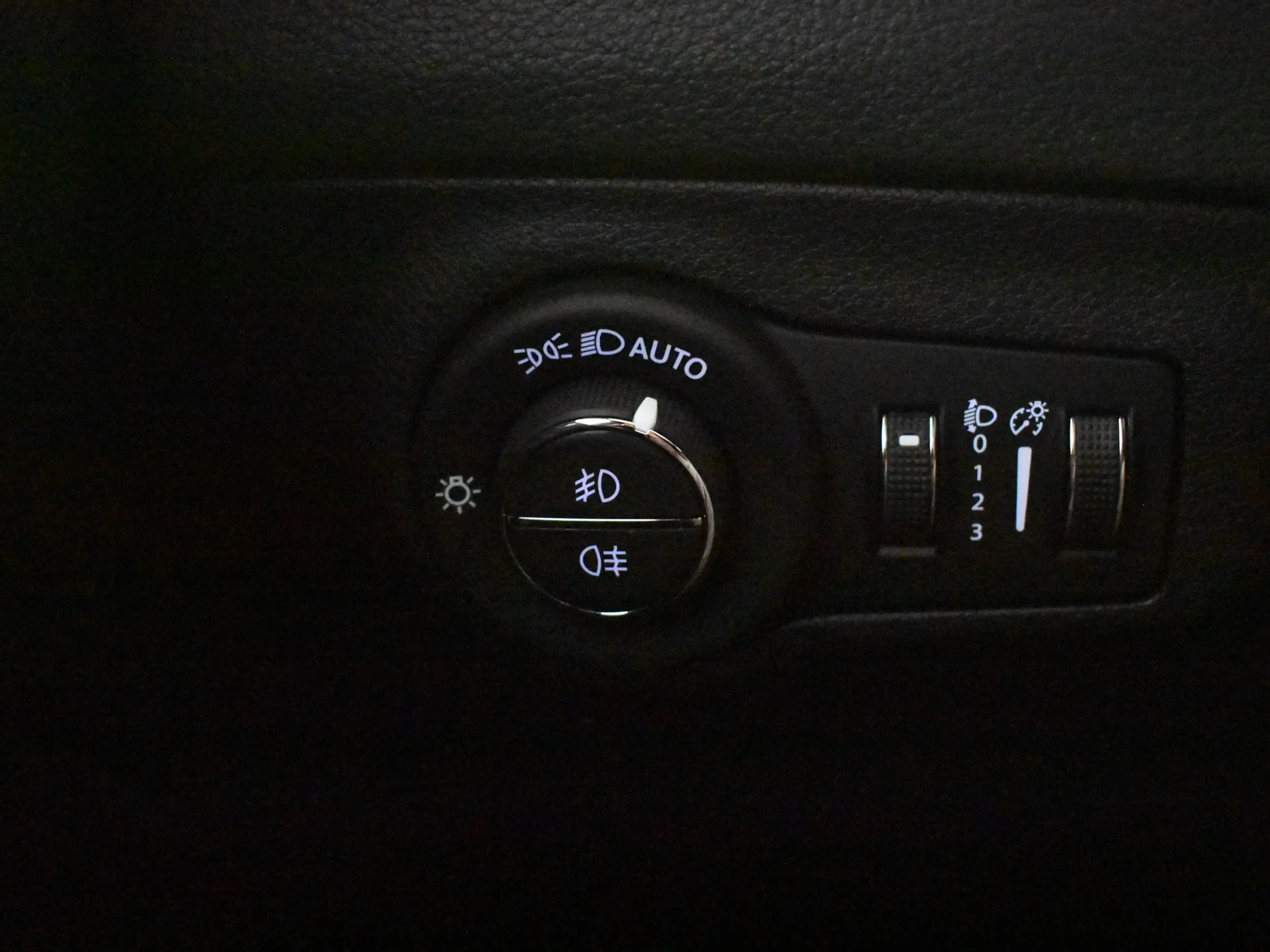 Jeep Compass 1.3T S l Leder l Elektr. Stoel verstelling l Stoel — photo 29
