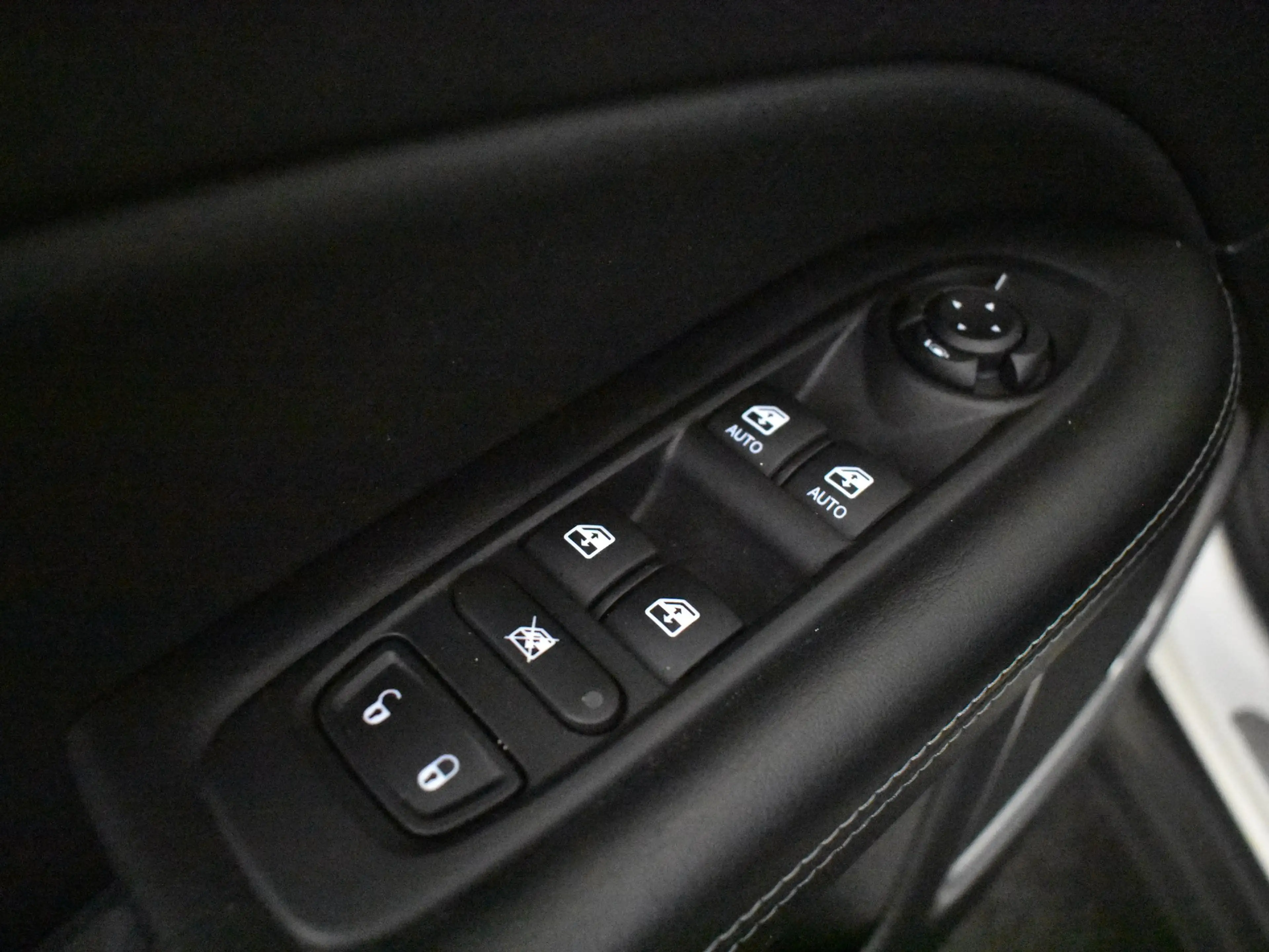 Jeep Compass 1.3T S l Leder l Elektr. Stoel verstelling l Stoel — photo 32