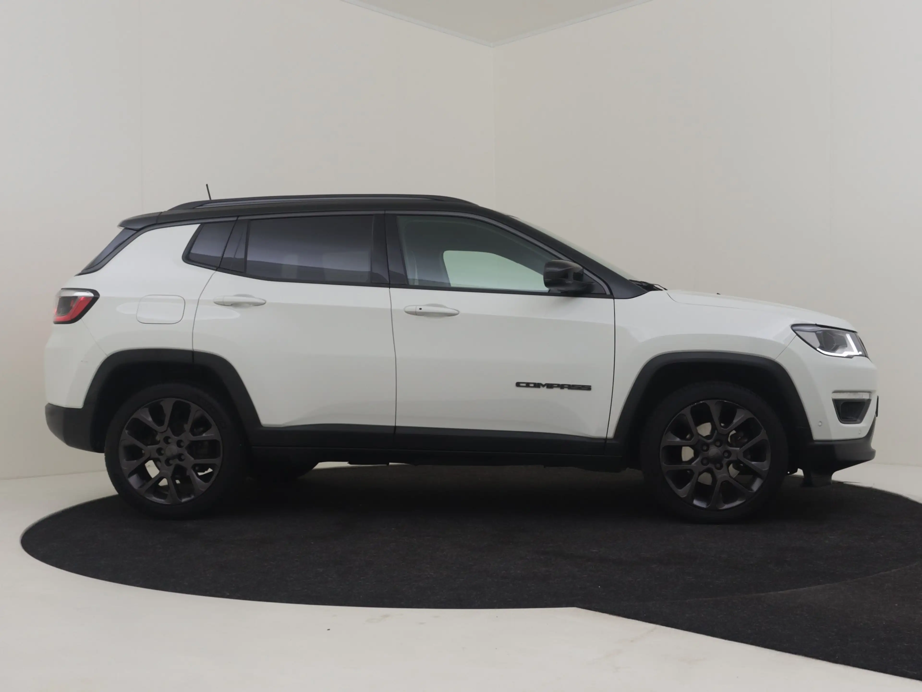 Jeep Compass 1.3T S l Leder l Elektr. Stoel verstelling l Stoel — photo 12