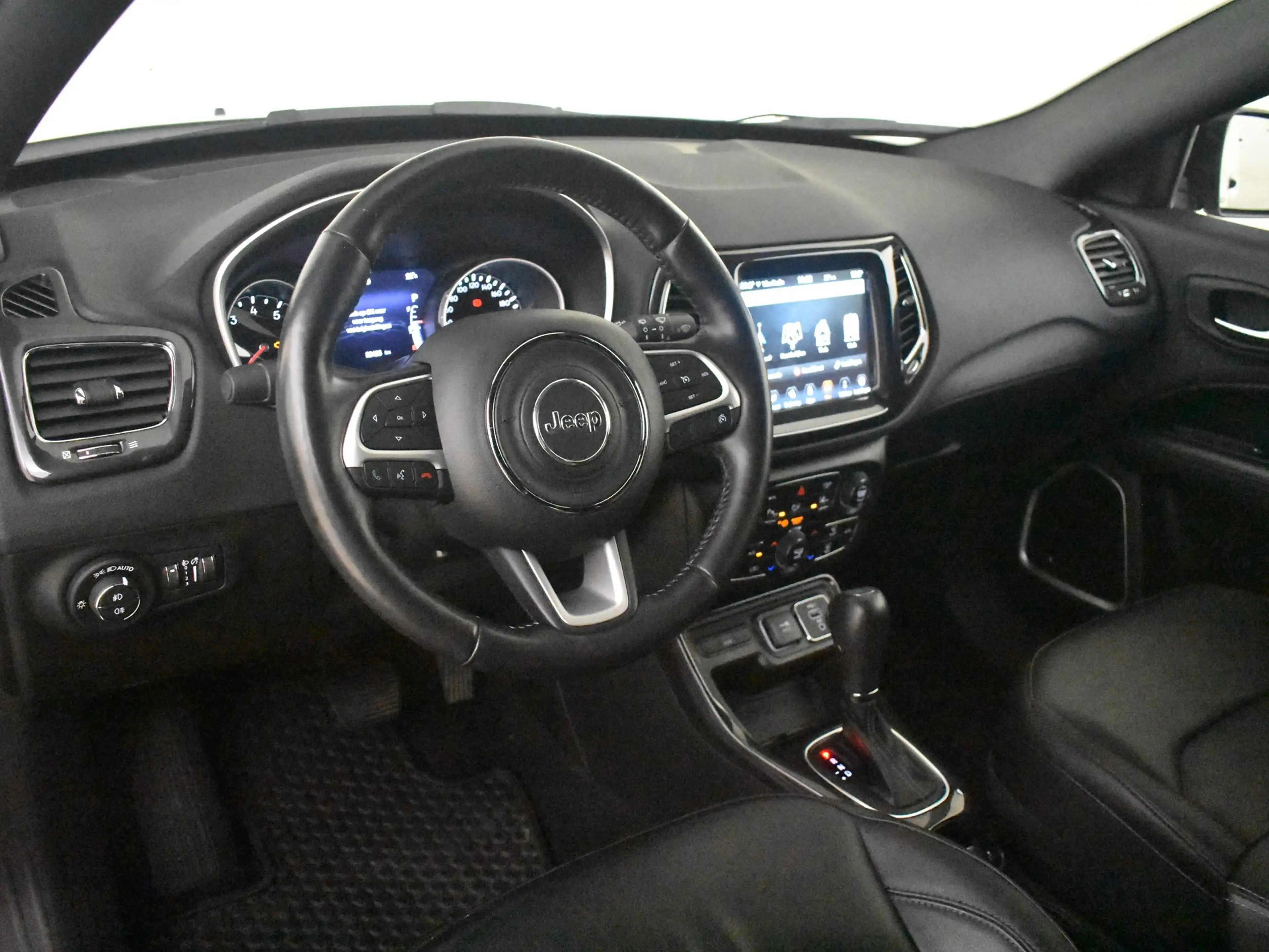Jeep Compass 1.3T S l Leder l Elektr. Stoel verstelling l Stoel — photo 4