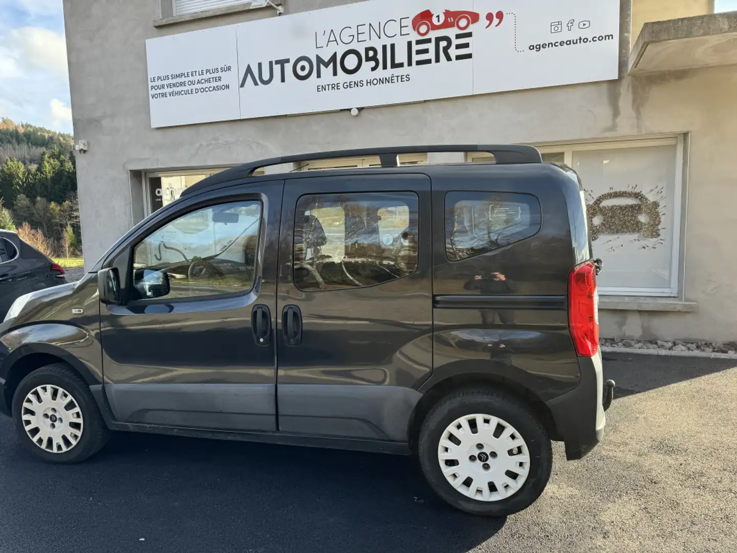 Citroen Nemo 1,4 HDI 70 Confort 5 Negro - 2