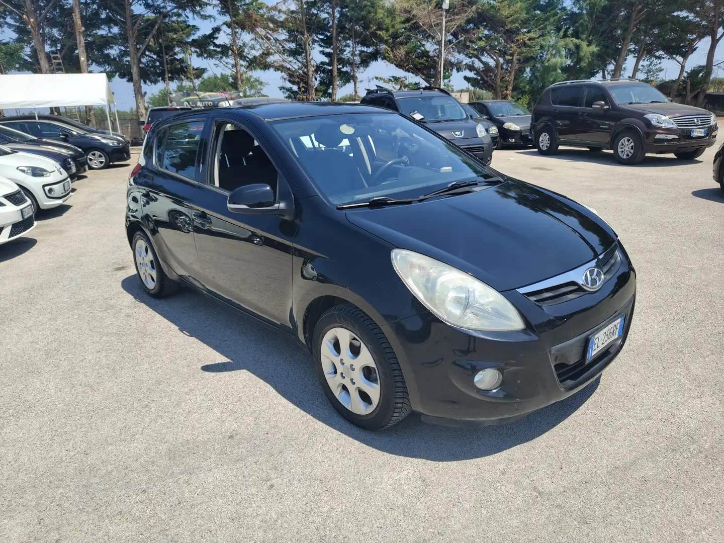 Hyundai i20 5p 1.4 crdi Comfort - 1