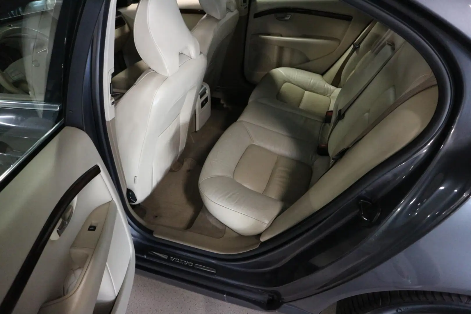 Volvo S80 3.2 AWD Momentum / 2e EIG / NAP / DEALER HISTORIE Szary - 2