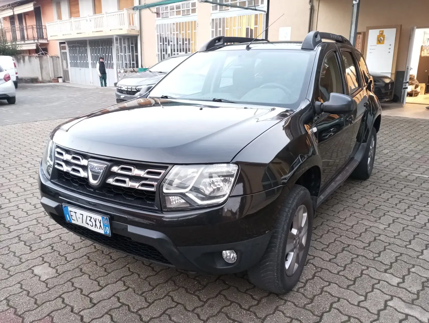 Dacia Duster Duster 1.6 GPL Laureate 4x2 105cv Nero - 1