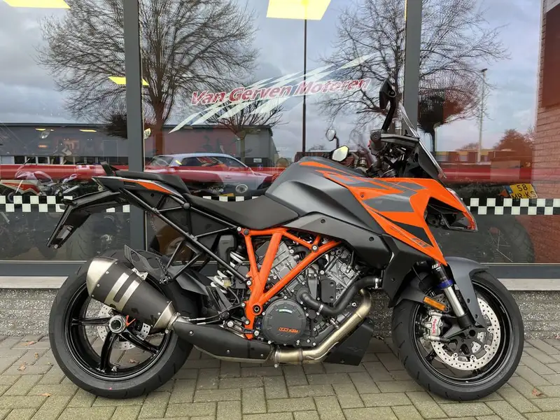 KTM 1290 Super Duke GT