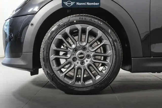 MINI Hatch view 7