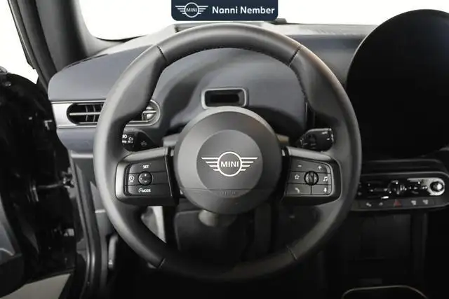 MINI Hatch view 10