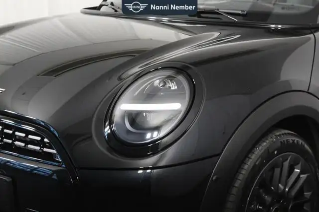 MINI Hatch view 5