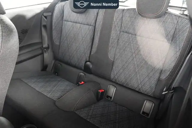 MINI Hatch view 15