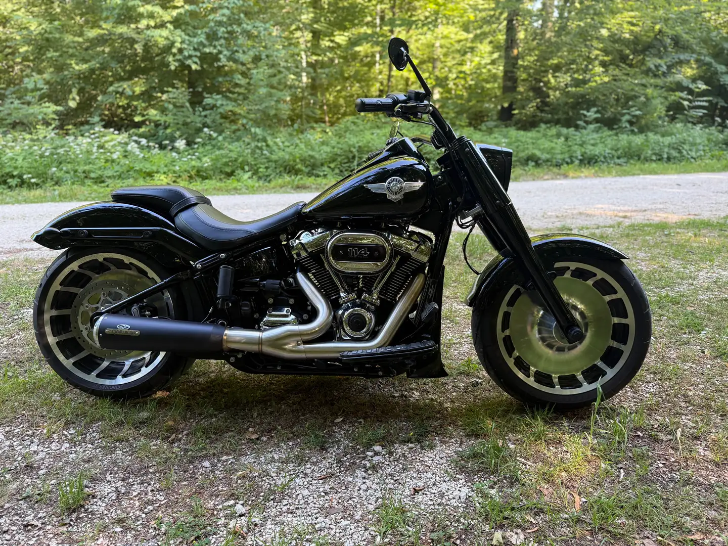 Harley-Davidson Fat Boy FLFBS M8 114 - J&H Auspuffanlage Streetfighter Noir - 2
