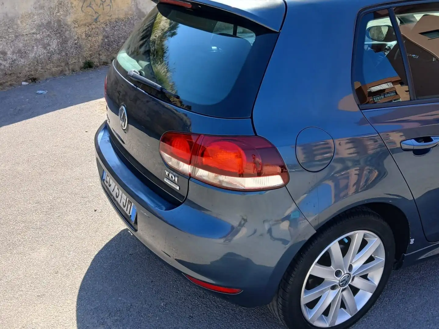 Volkswagen Golf GTD grigio - 2