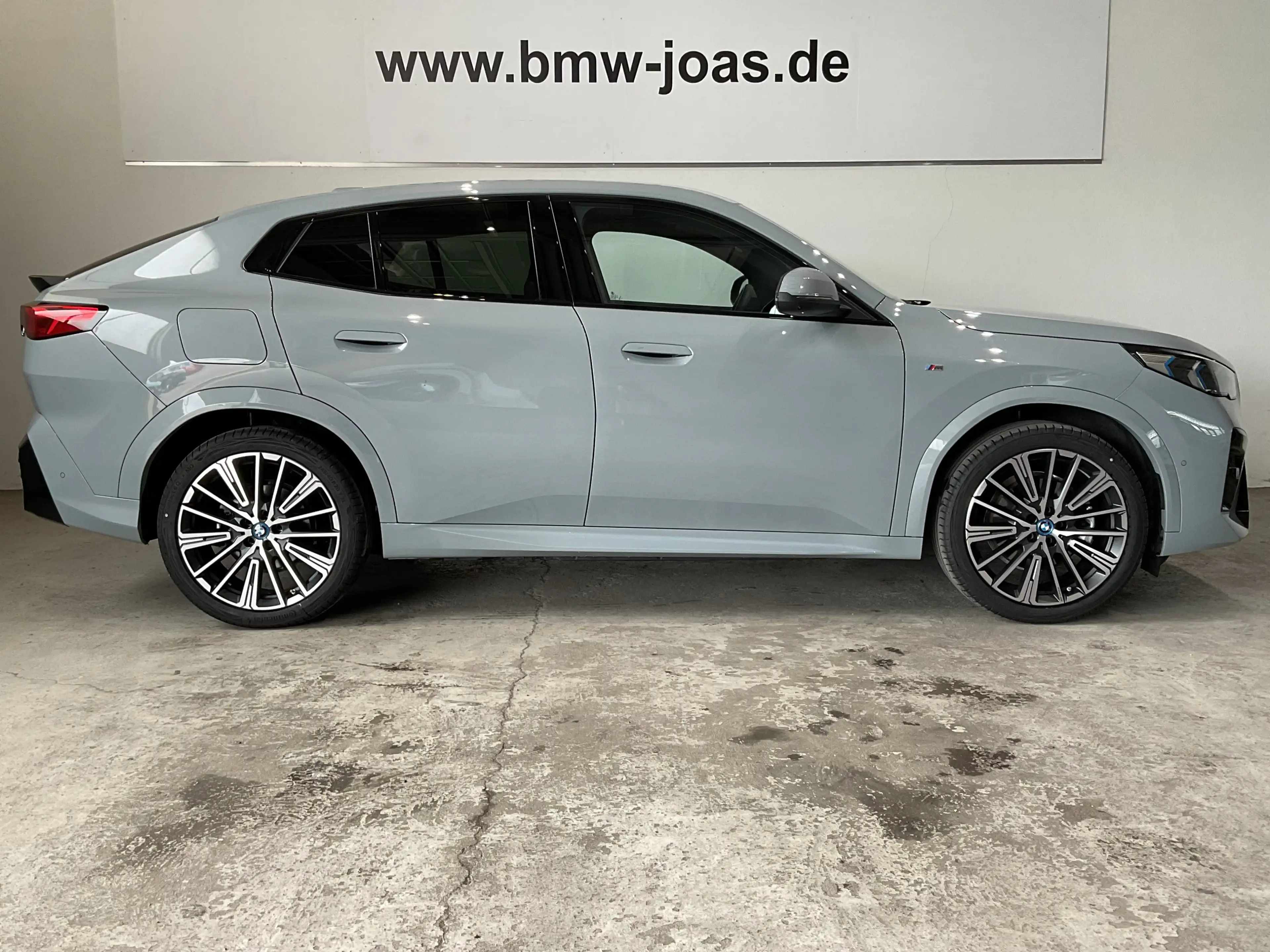 BMW iX2 xDrive30 |M Sportpaket |Aktivsitz |20" BMW Individ — photo 11