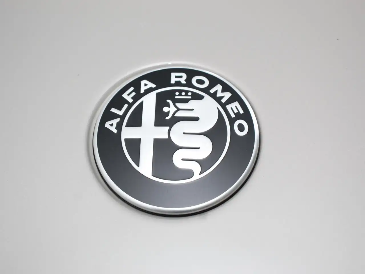 Alfa Romeo Junior 2025 — фото 11