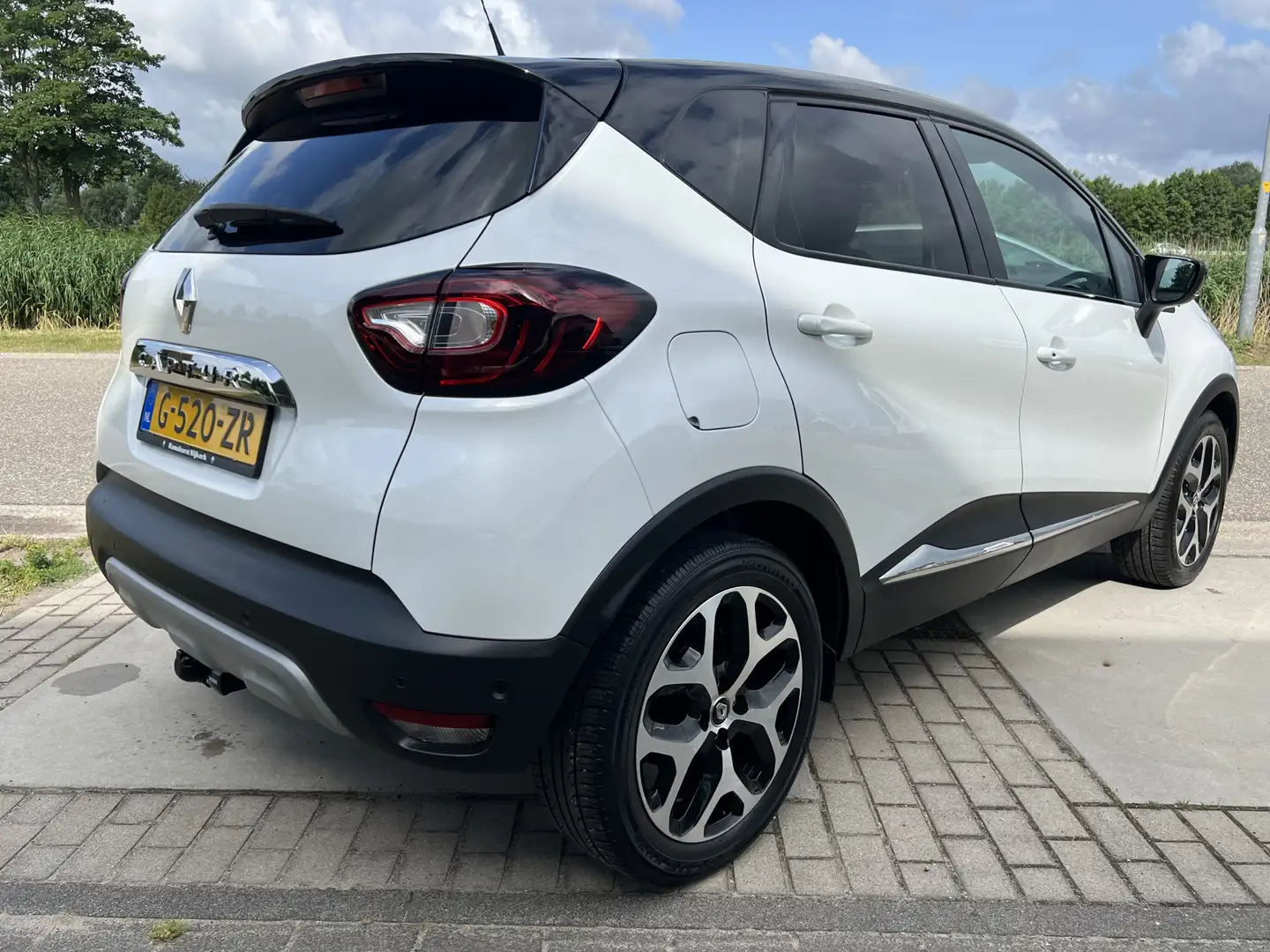 Renault Captur 1.3 TCe 150 PK Intens / Automaat / Trekhaak afneem Weiß - 2