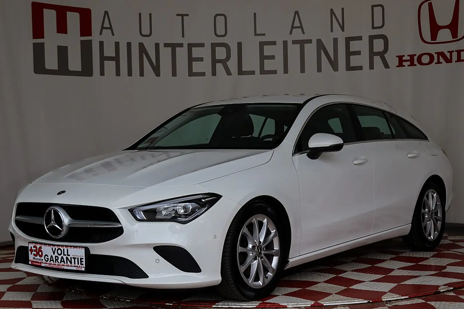 Mercedes-Benz CLA 180 d Shooting Brake Aut. / LED / NAVI / RÜCKFAHRKA... Bianco - 1